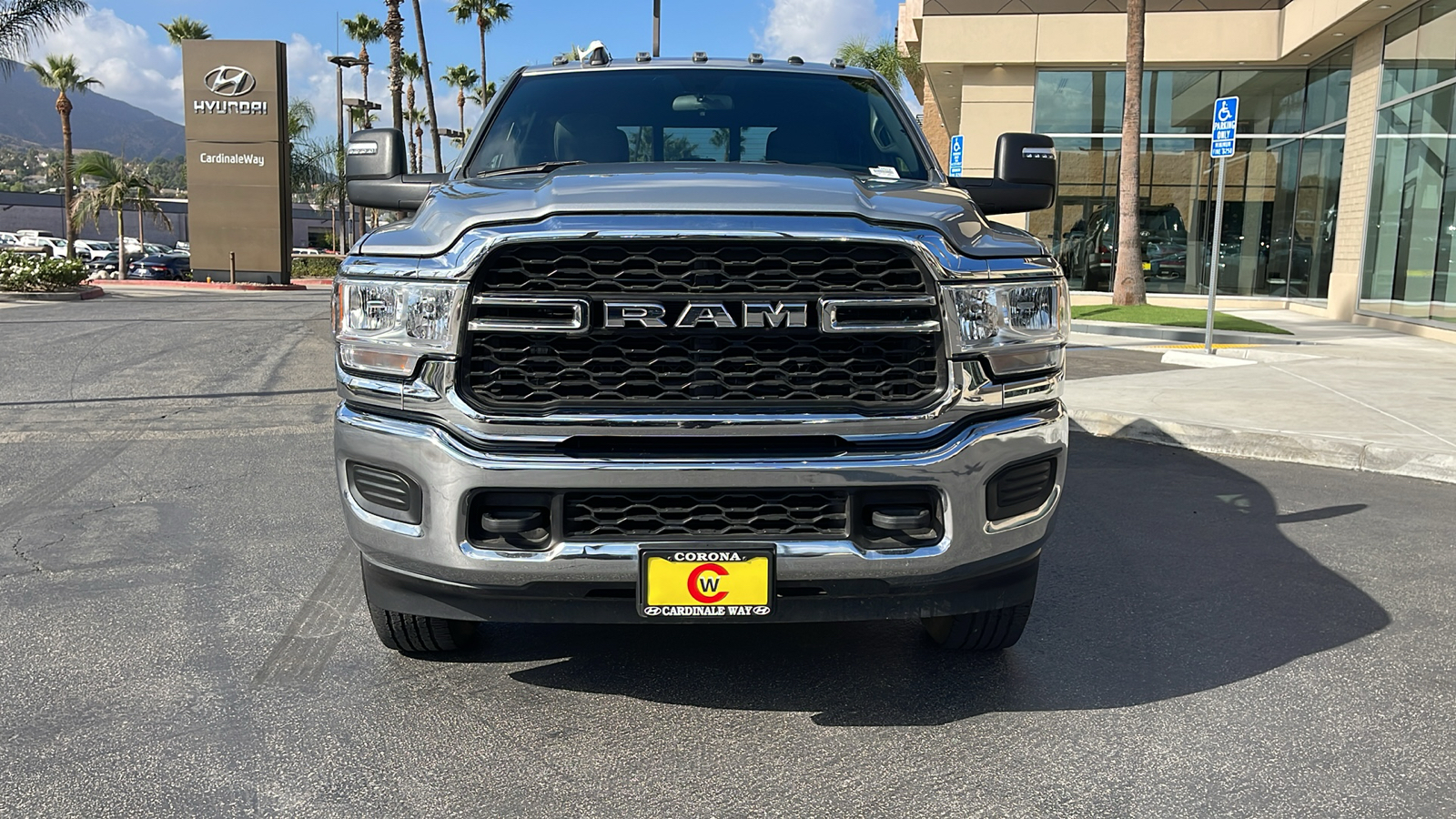 2024 RAM 2500 Tradesman Crew Cab 4x4 64 Box 3