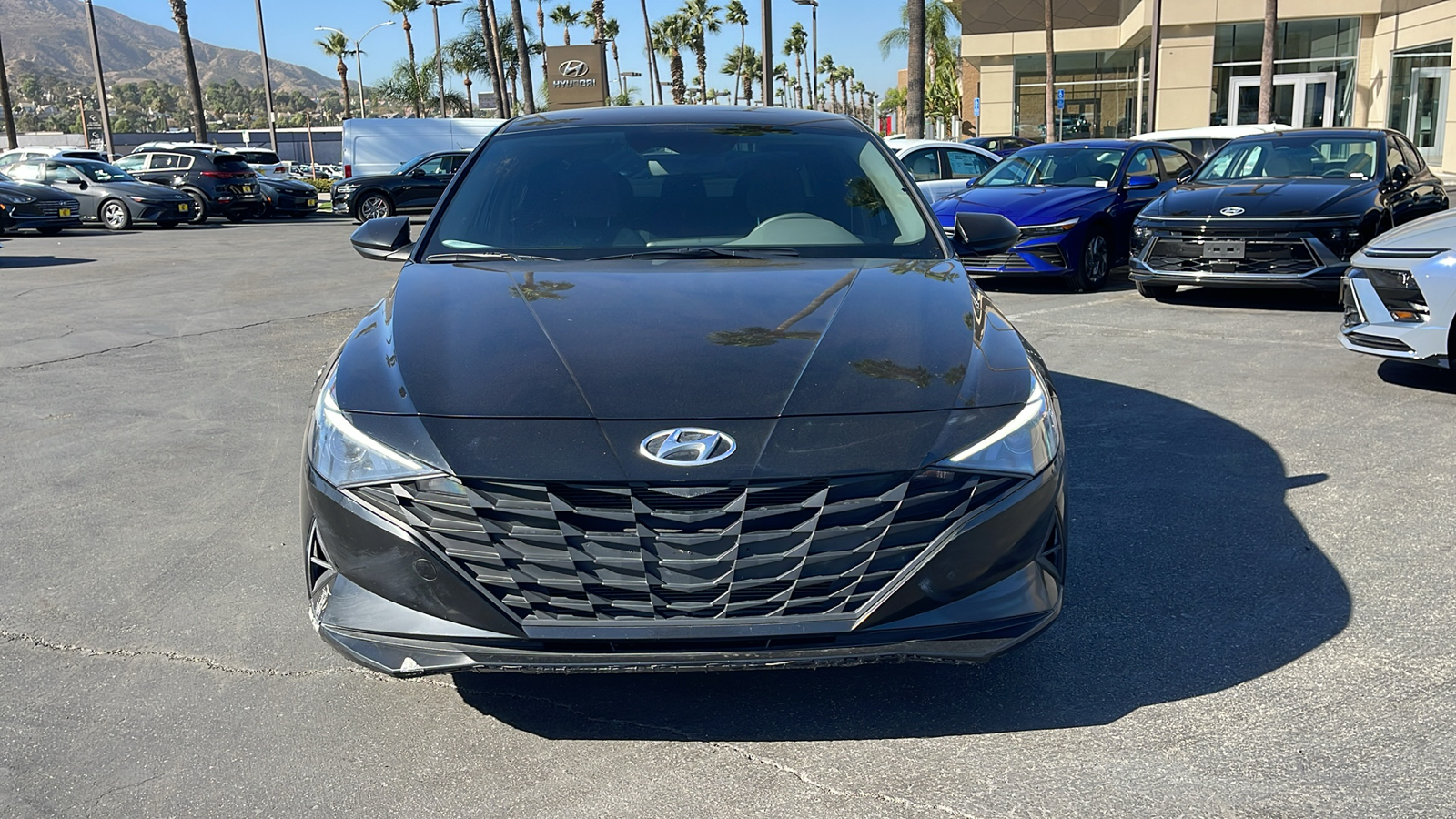 2023 Hyundai Elantra SEL 3