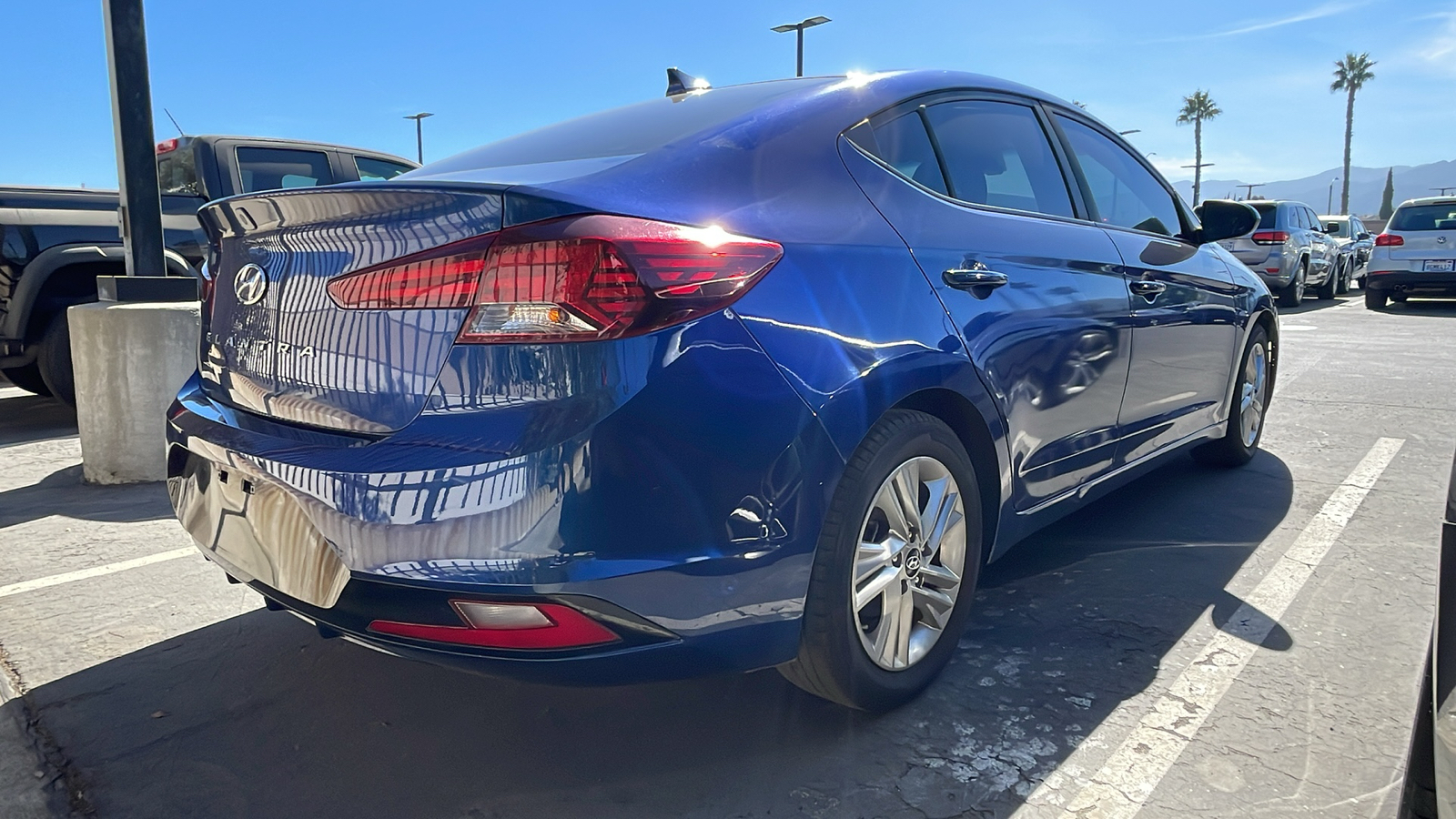 2019 Hyundai Elantra SEL 2