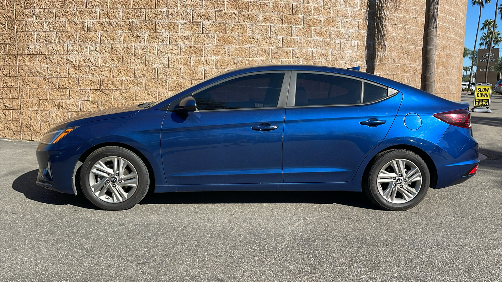 2019 Hyundai Elantra SEL 11