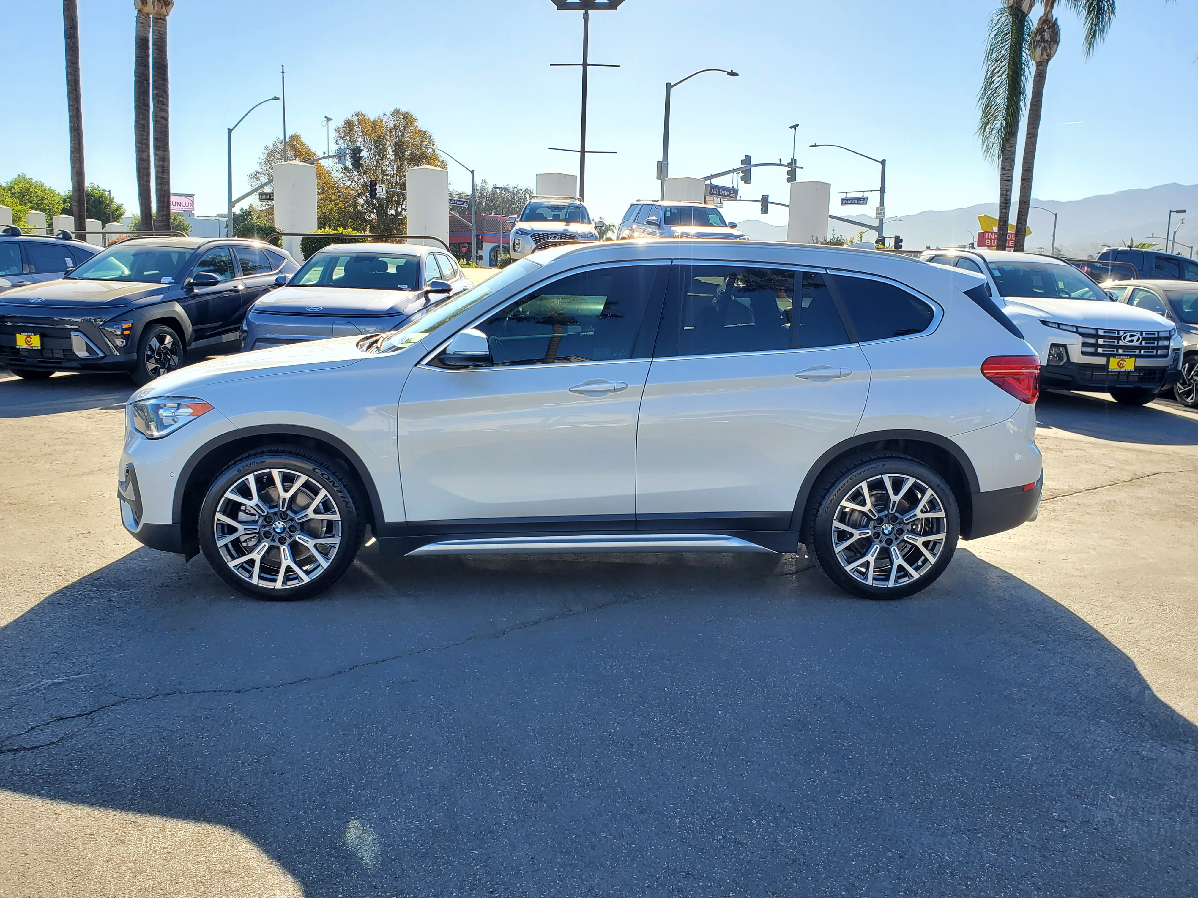 2021 BMW X1 xDrive28i 12