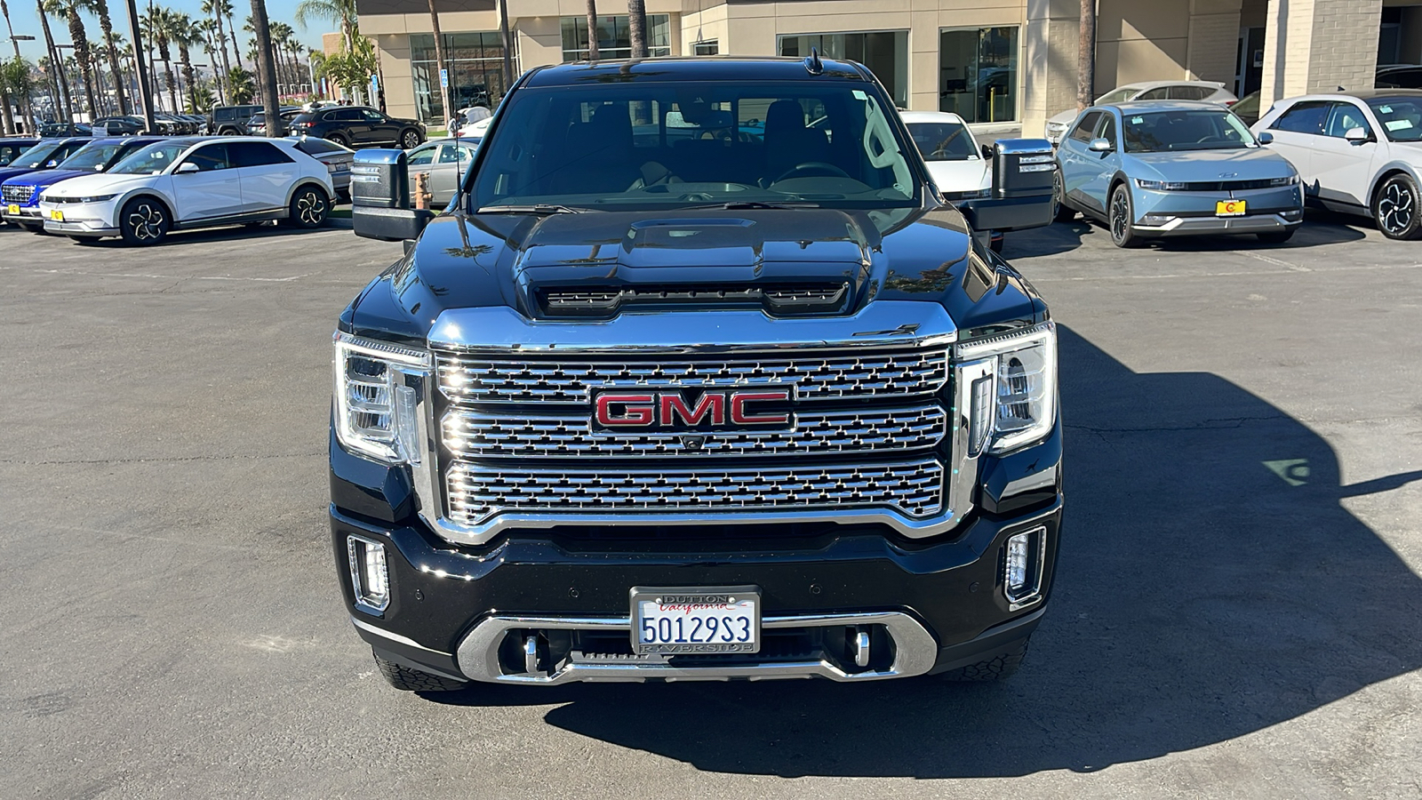 2023 GMC Sierra 2500HD 4WD Crew Cab Standard Bed Denali 2