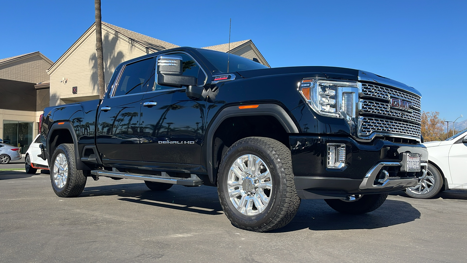 2023 GMC Sierra 2500HD 4WD Crew Cab Standard Bed Denali 4