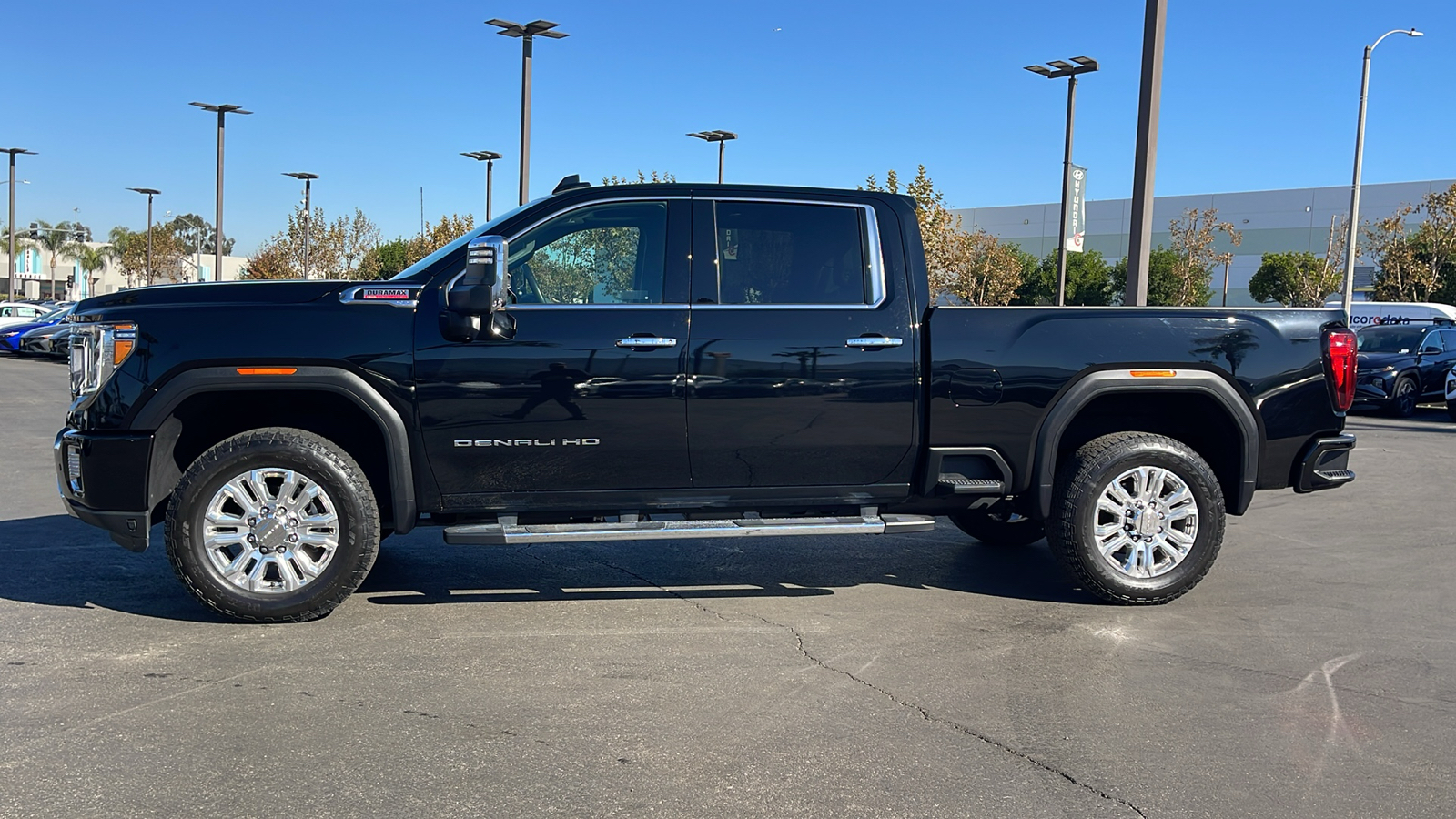 2023 GMC Sierra 2500HD 4WD Crew Cab Standard Bed Denali 9