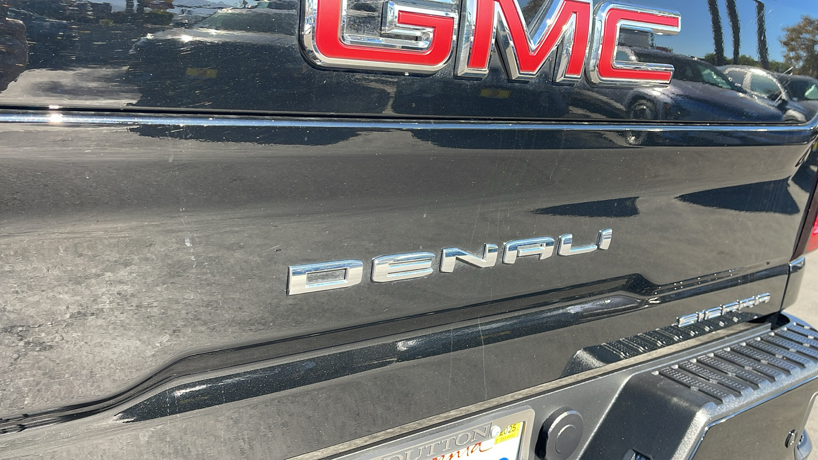 2023 GMC Sierra 2500HD 4WD Crew Cab Standard Bed Denali 27