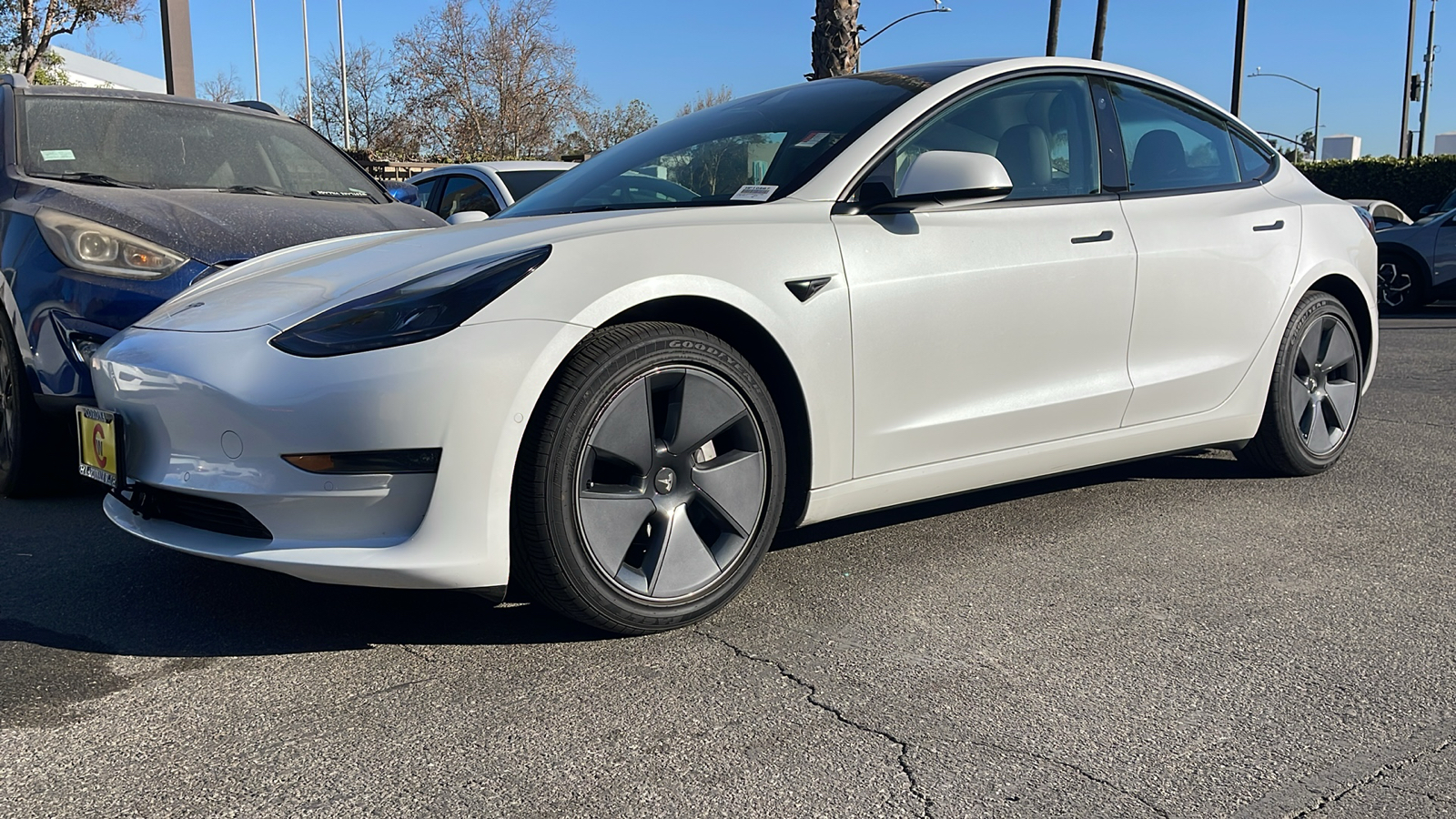 2022 Tesla Model 3 Long Range Dual Motor All-Wheel Drive 3