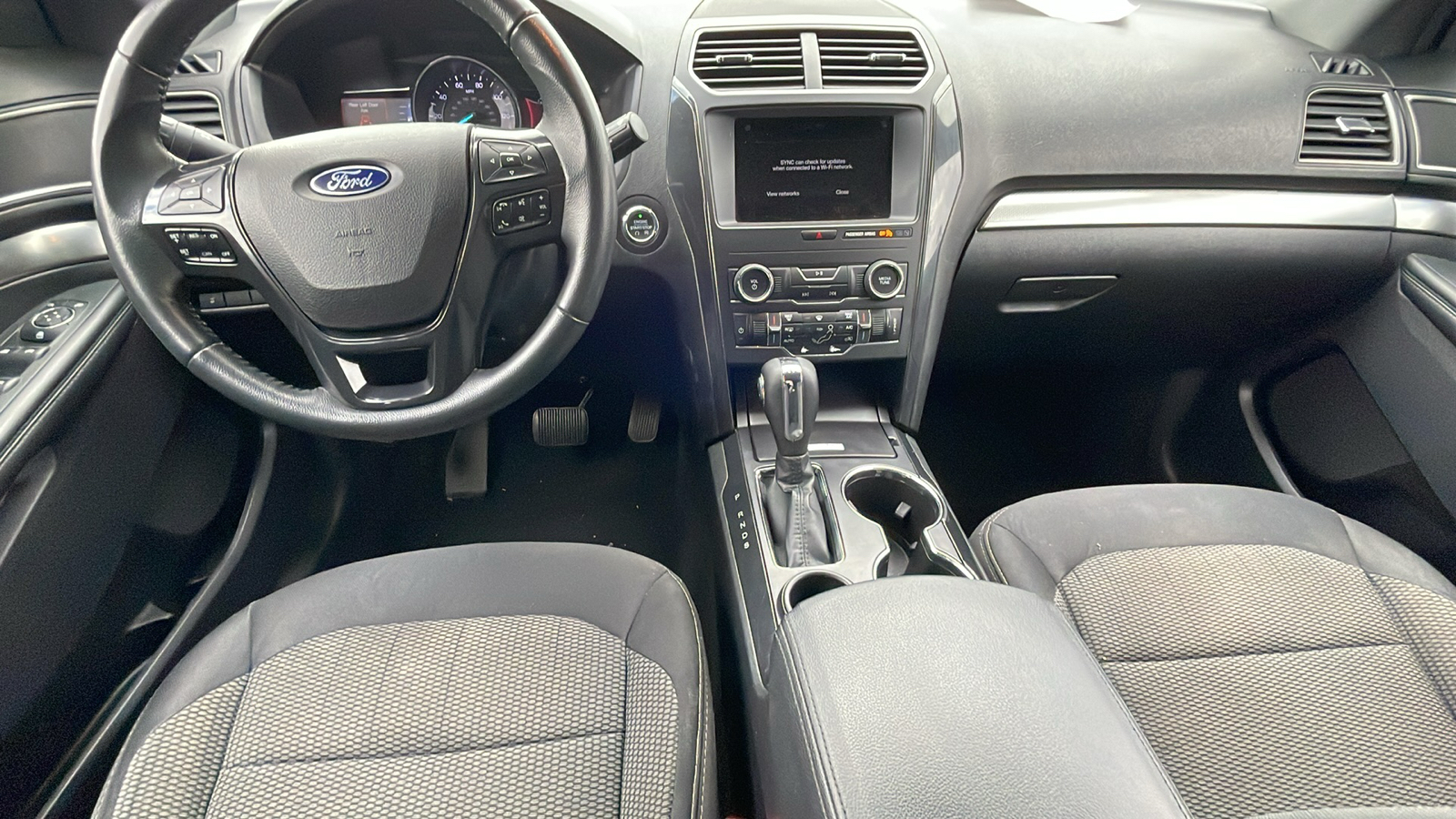 2019 Ford Explorer XLT 18
