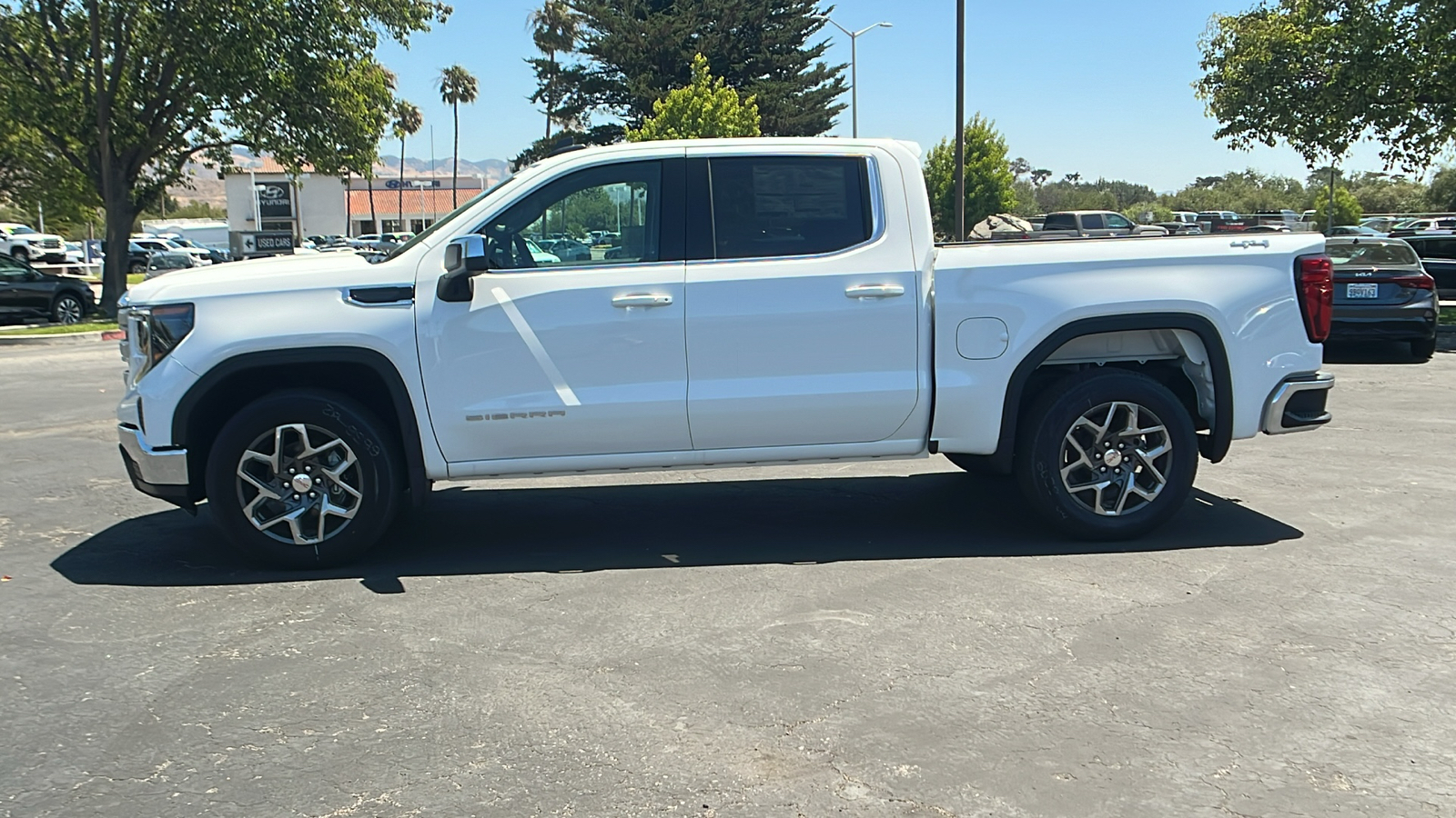 2024 GMC Sierra 1500 SLE 6