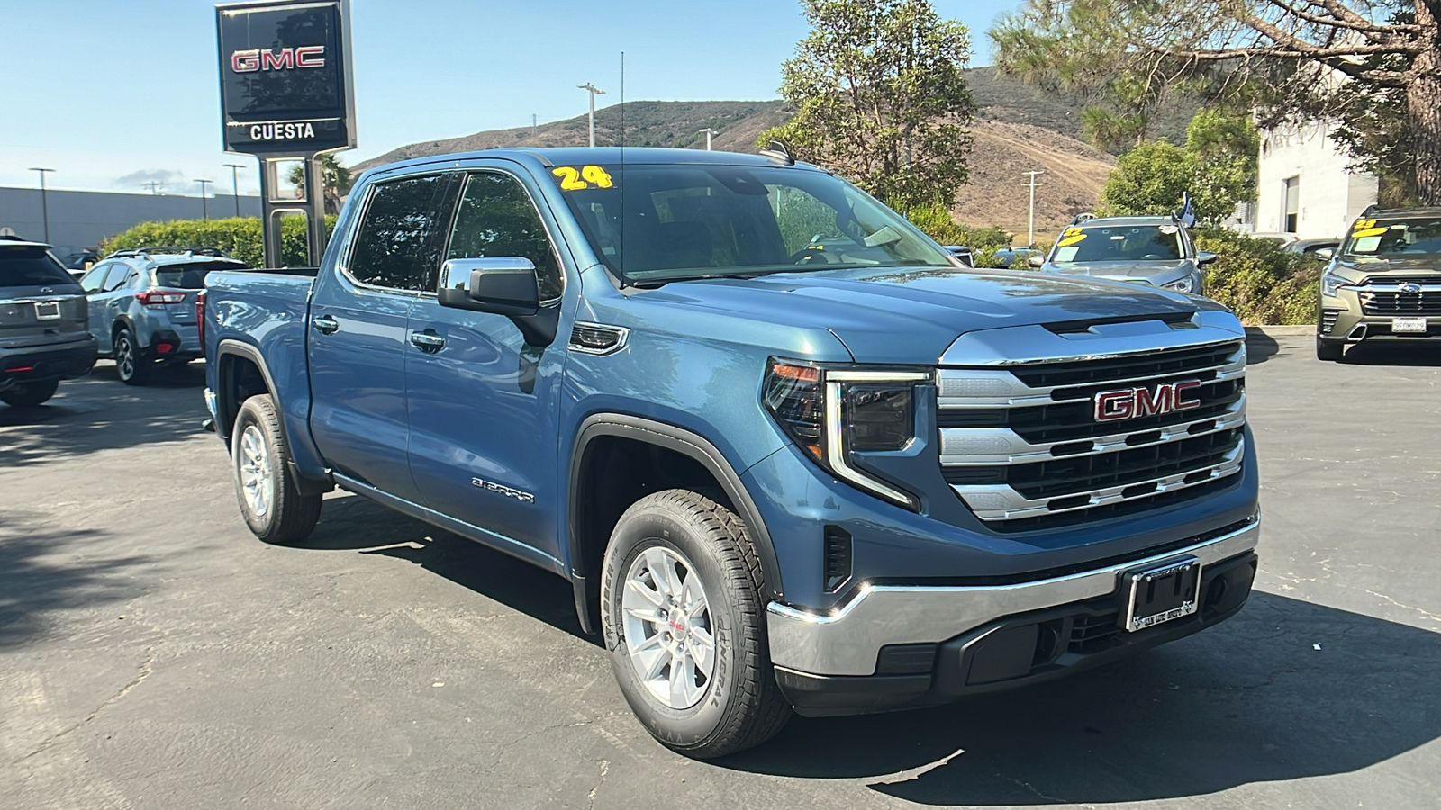 2024 GMC Sierra 1500 SLE 1