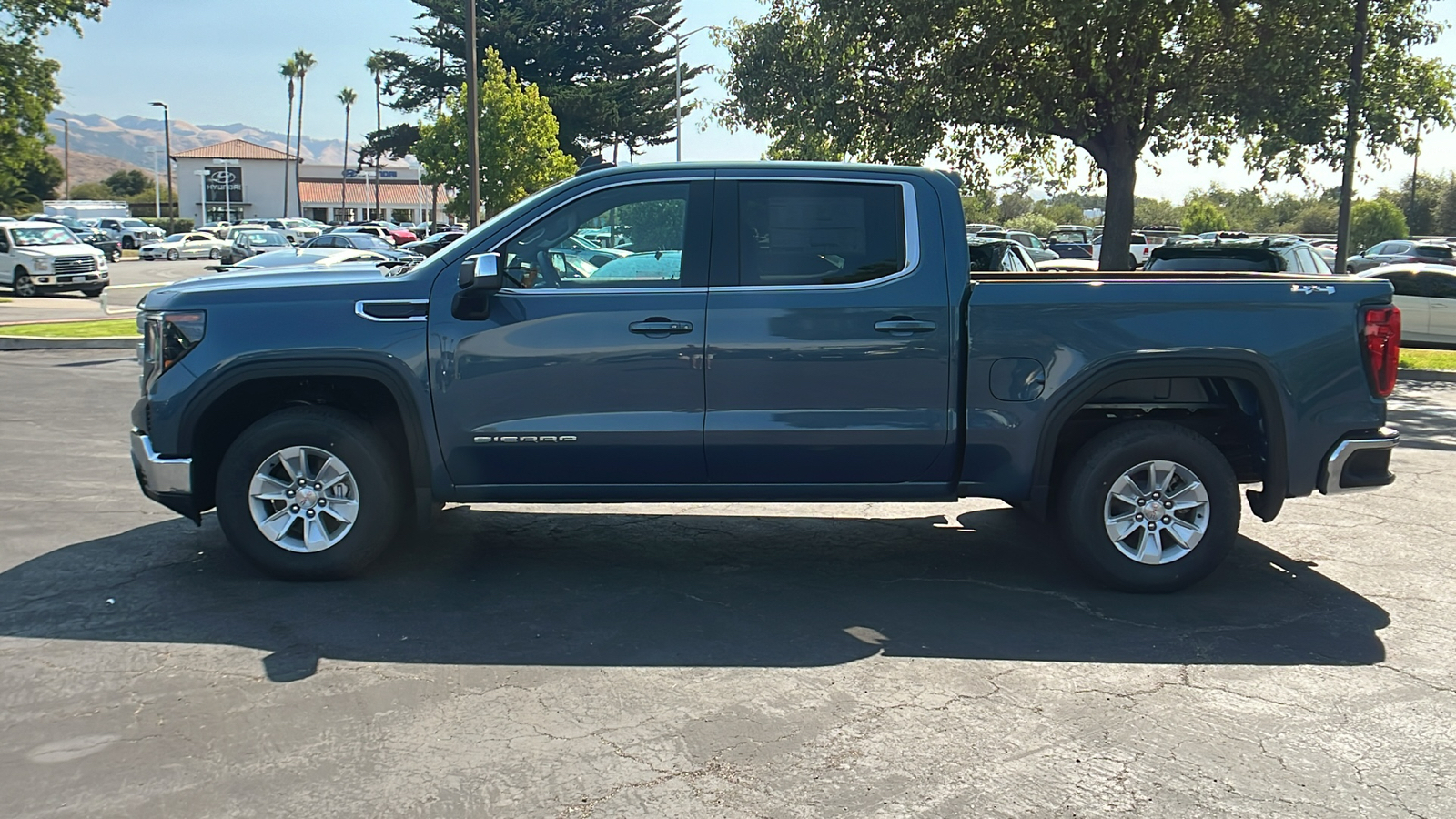 2024 GMC Sierra 1500 SLE 6