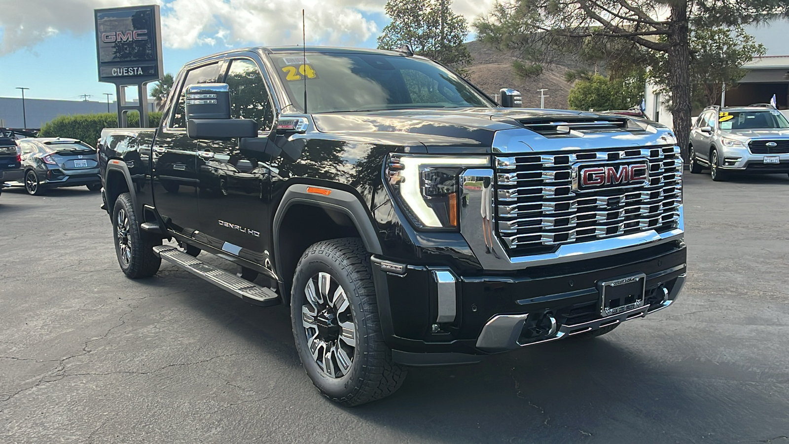 2024 GMC Sierra 2500HD Denali 1