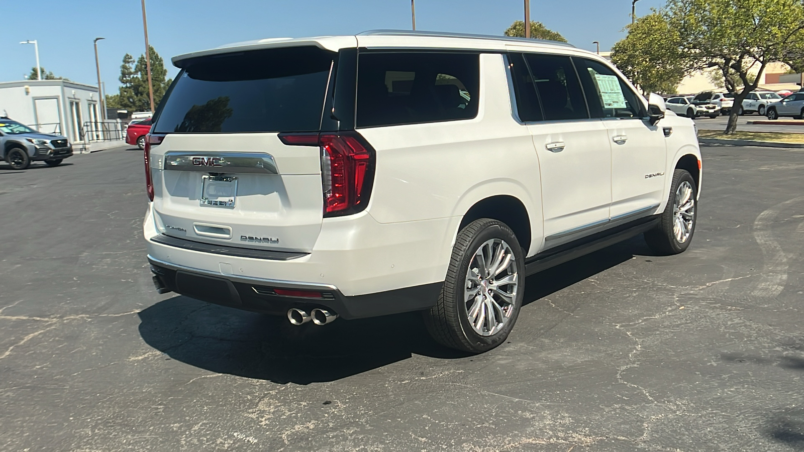 2024 GMC Yukon XL Denali 3