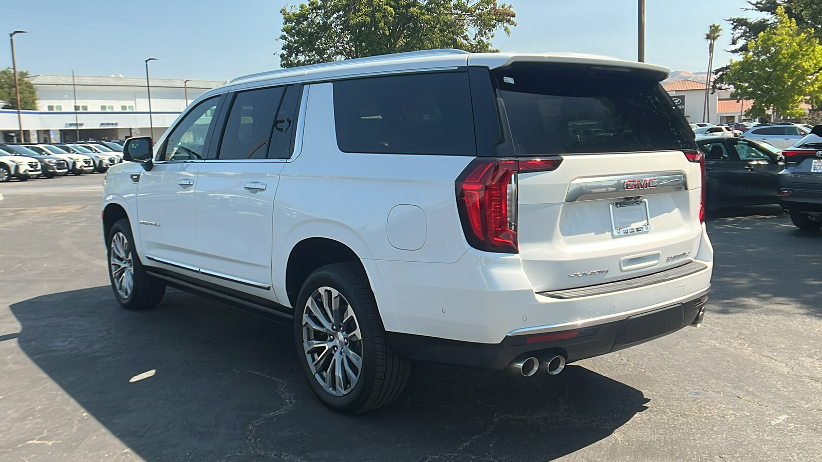 2024 GMC Yukon XL Denali 5