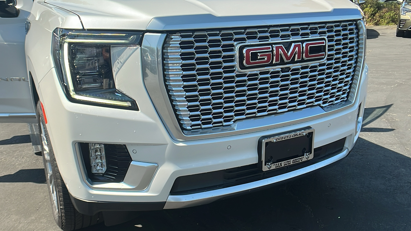 2024 GMC Yukon XL Denali 10