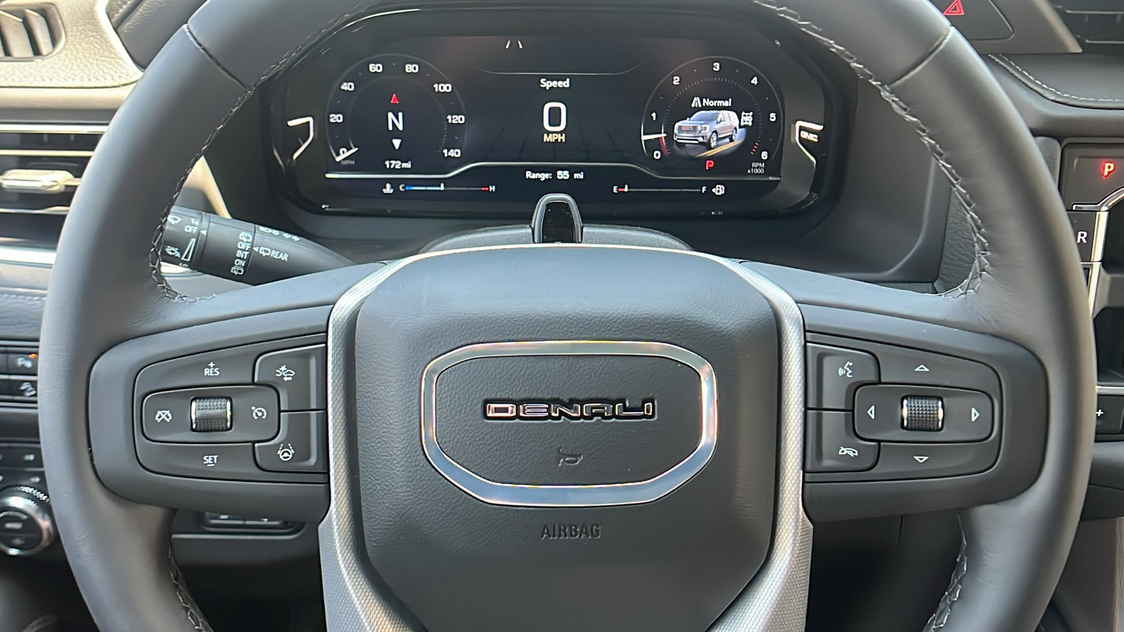 2024 GMC Yukon XL Denali 33