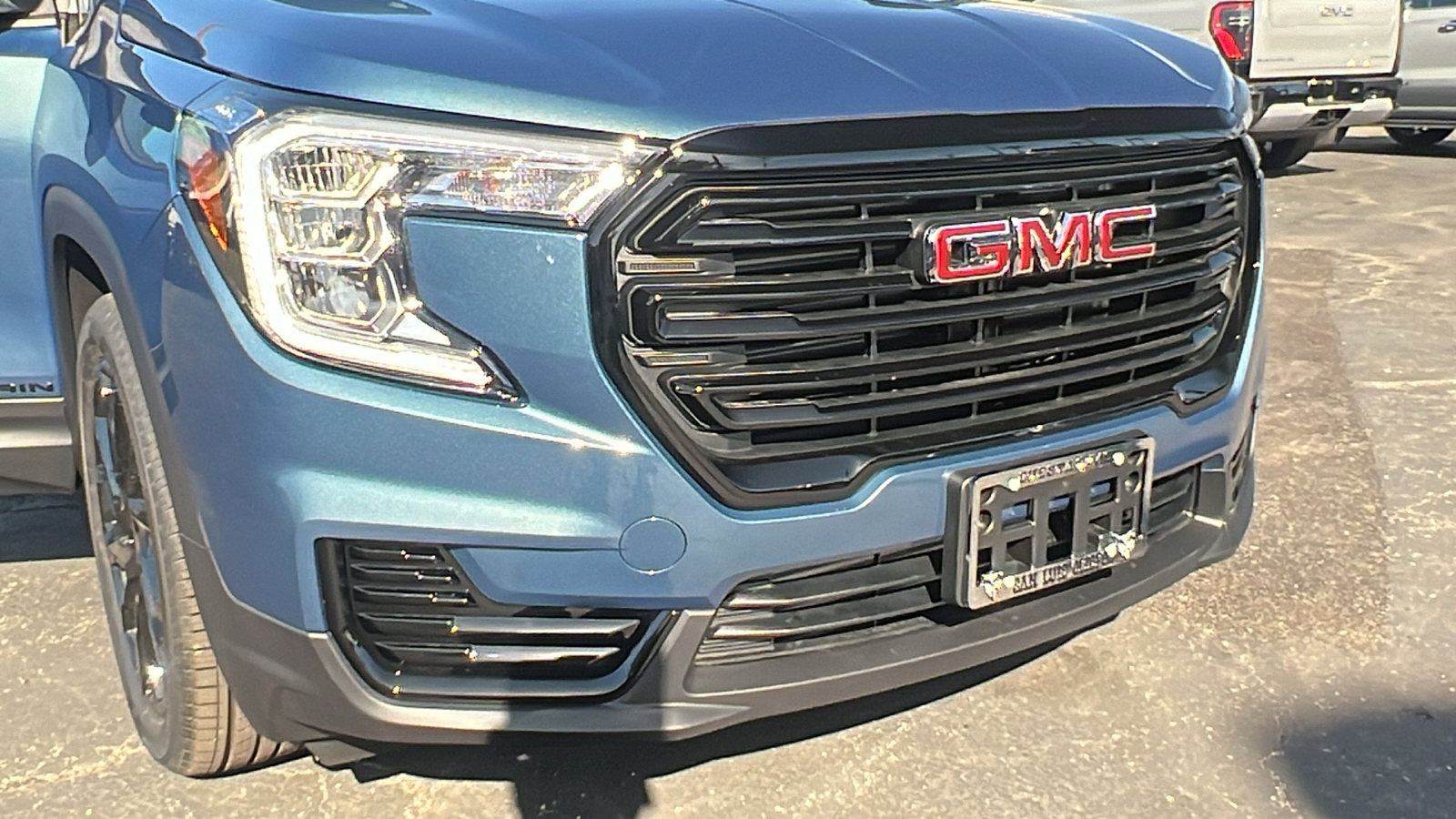 2024 GMC Terrain SLE 10