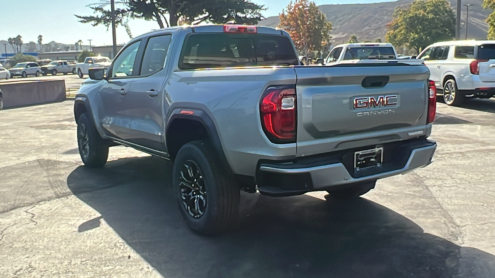 2024 GMC Canyon Elevation 5