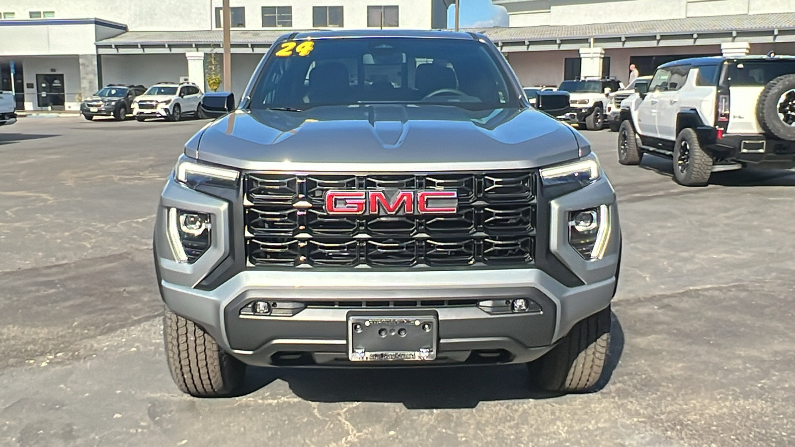 2024 GMC Canyon Elevation 8