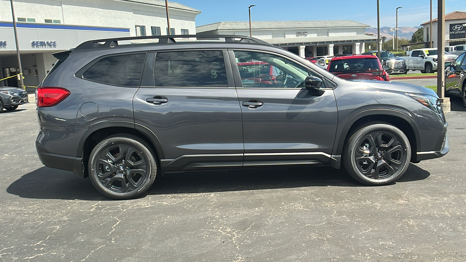 2024 Subaru Ascent Onyx Edition 2