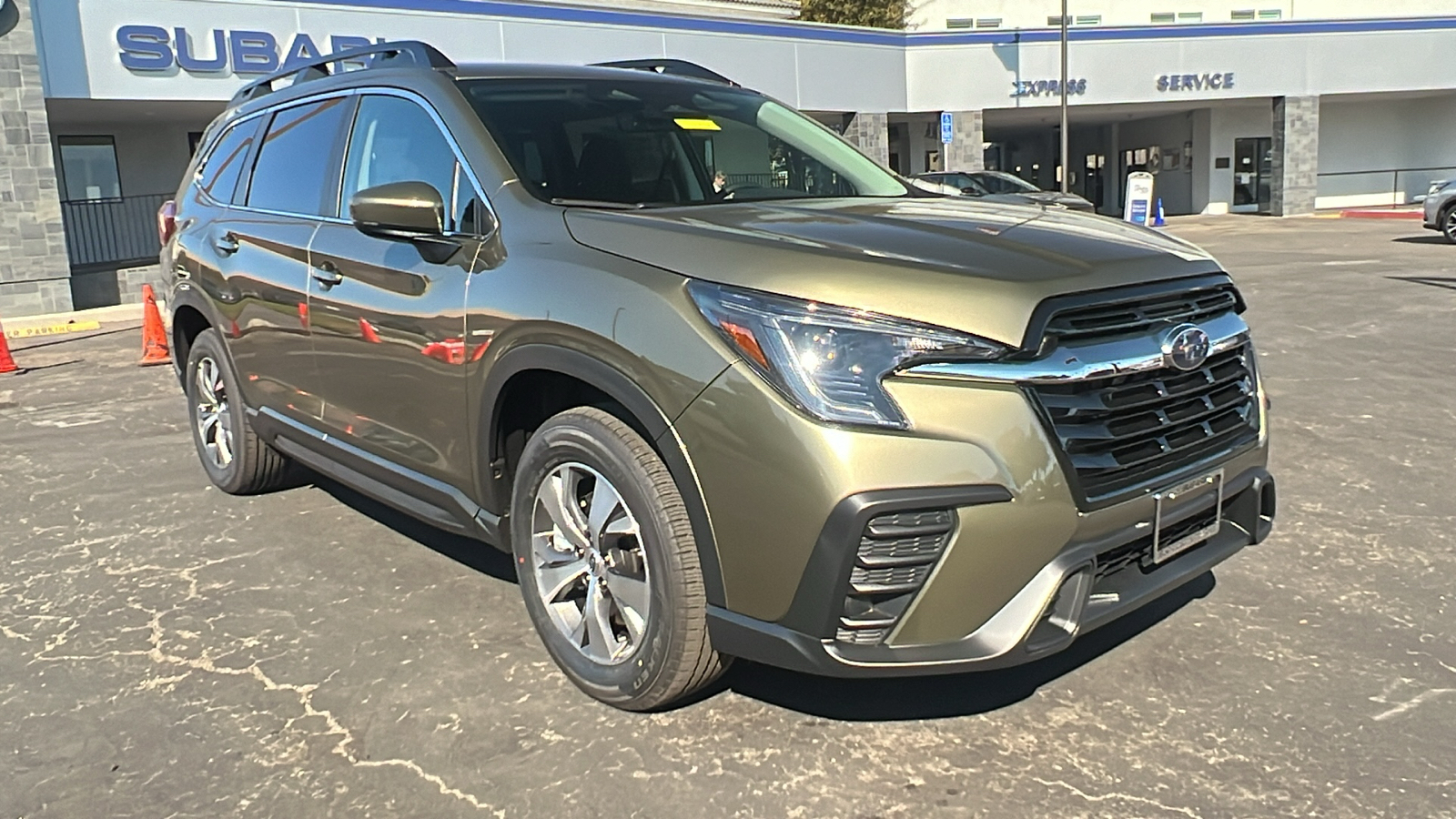 2024 Subaru Ascent Premium 1