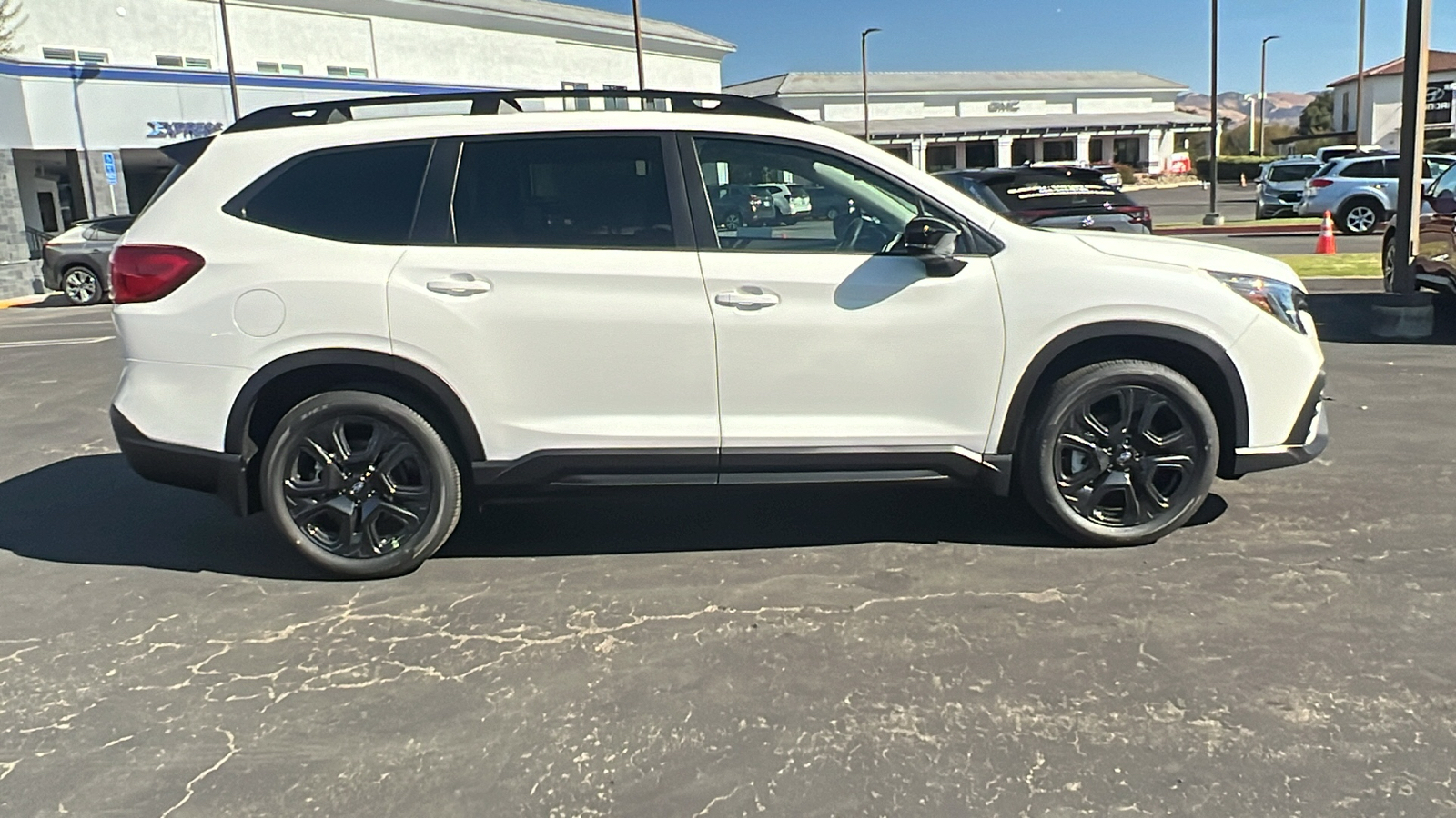 2024 Subaru Ascent Onyx Edition 2