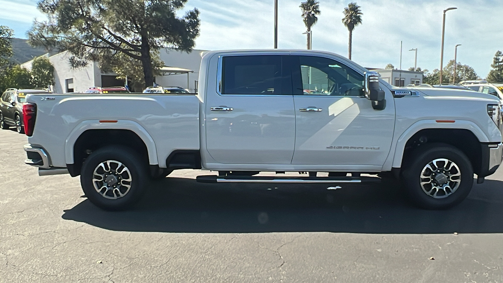 2025 GMC Sierra 2500HD SLT 2