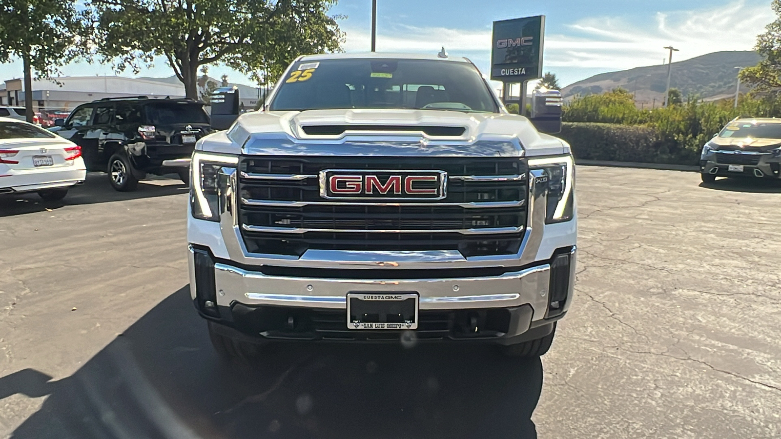 2025 GMC Sierra 2500HD SLT 8