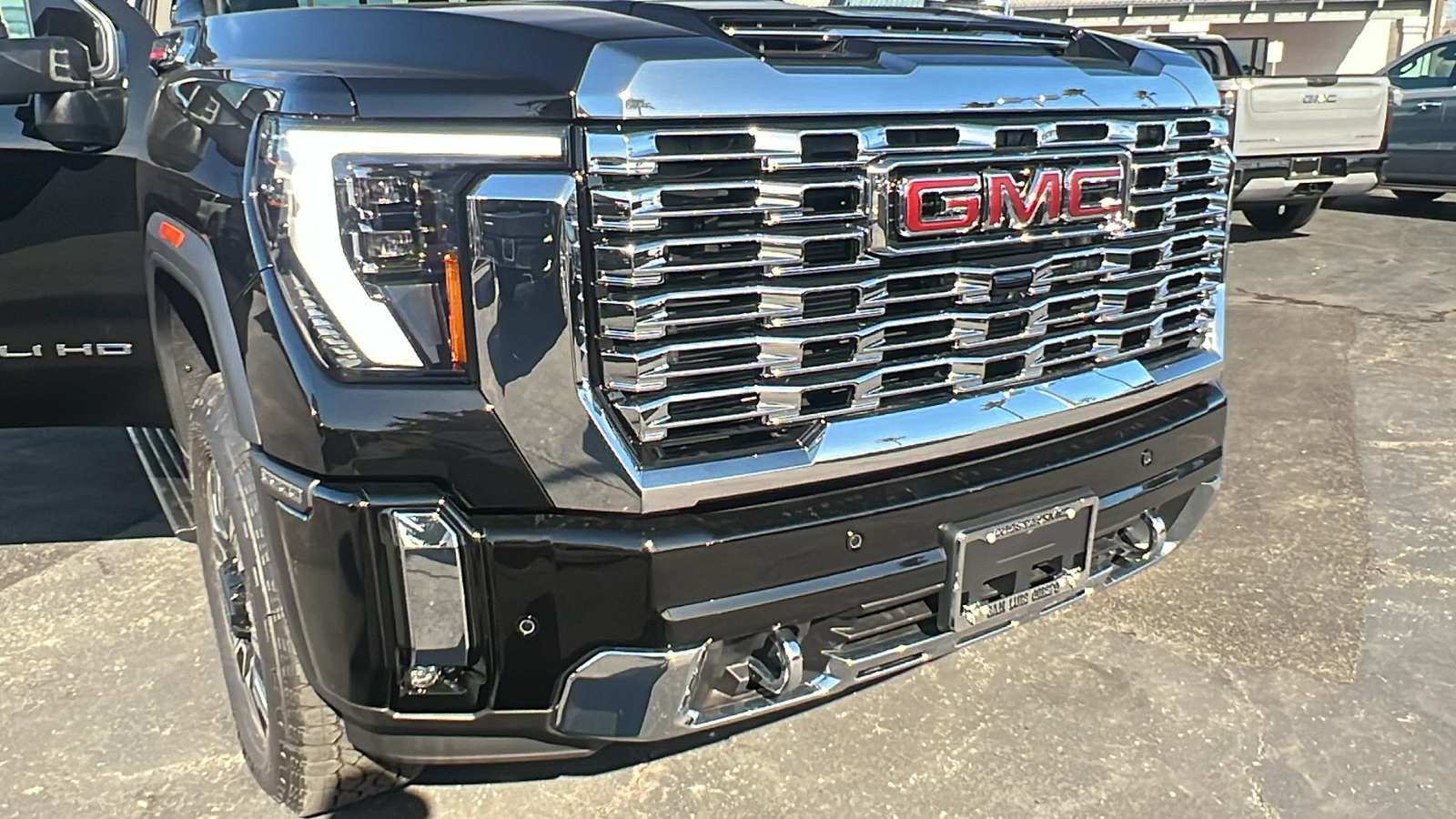 2025 GMC Sierra 2500HD Denali 11