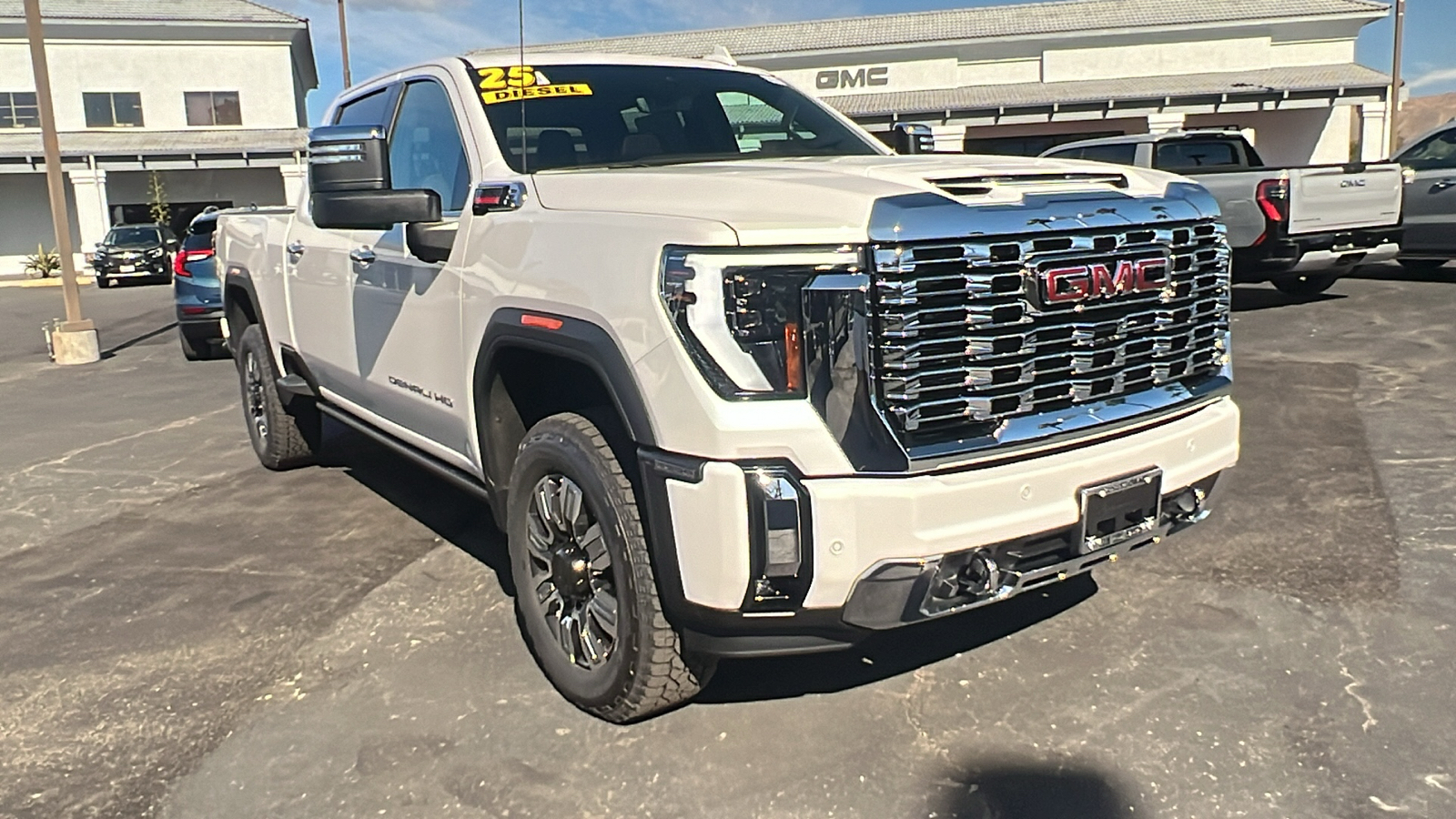 2025 GMC Sierra 2500HD Denali 1