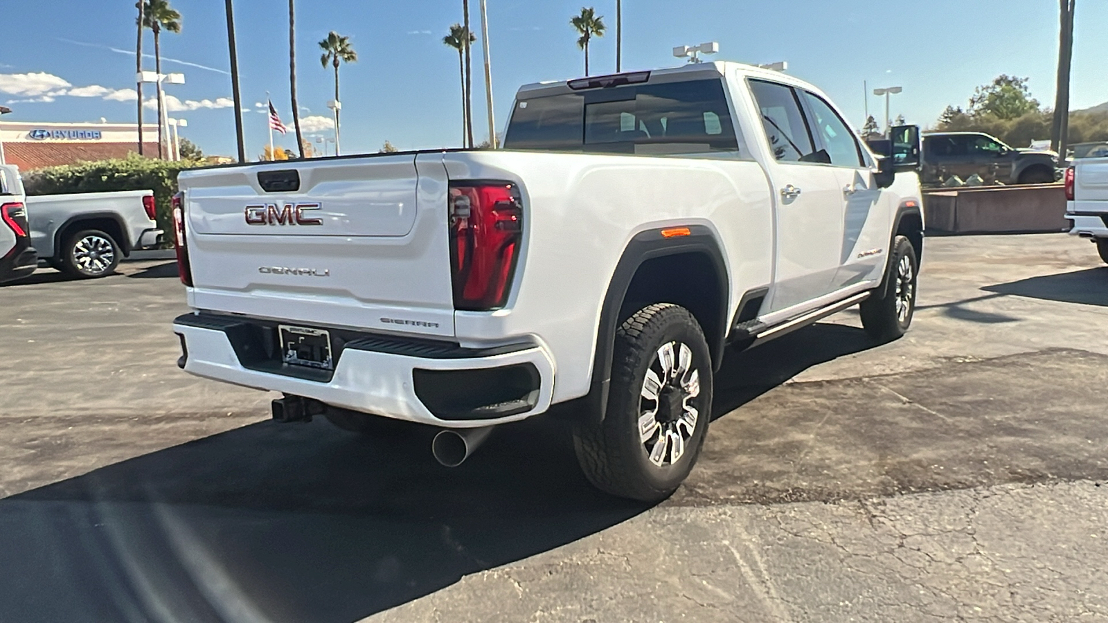 2025 GMC Sierra 2500HD Denali 3