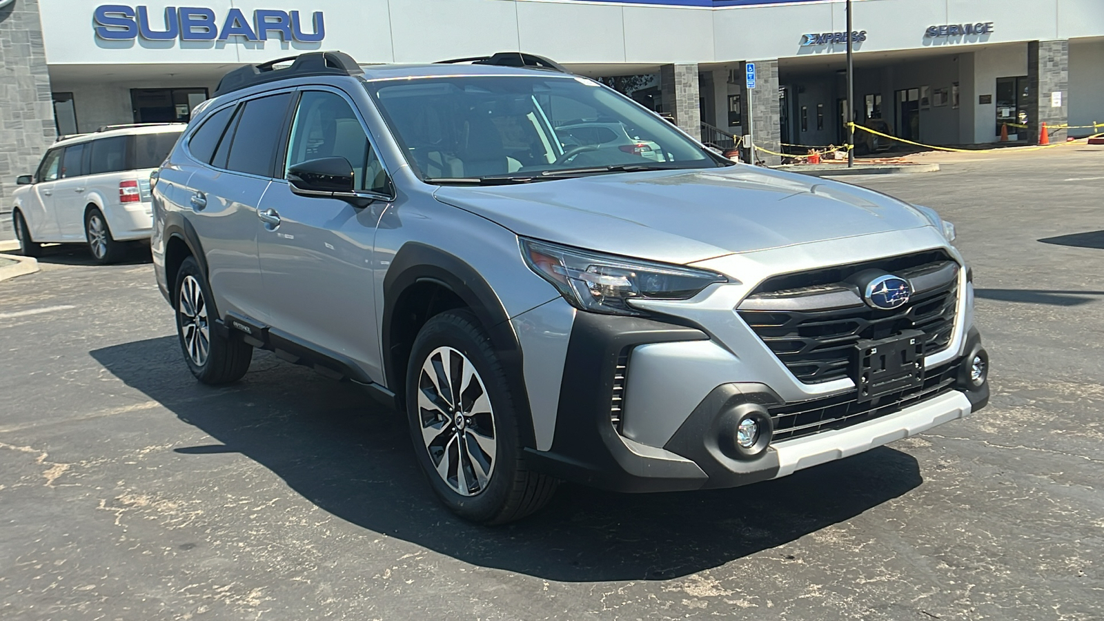 2025 Subaru Outback Limited XT 1