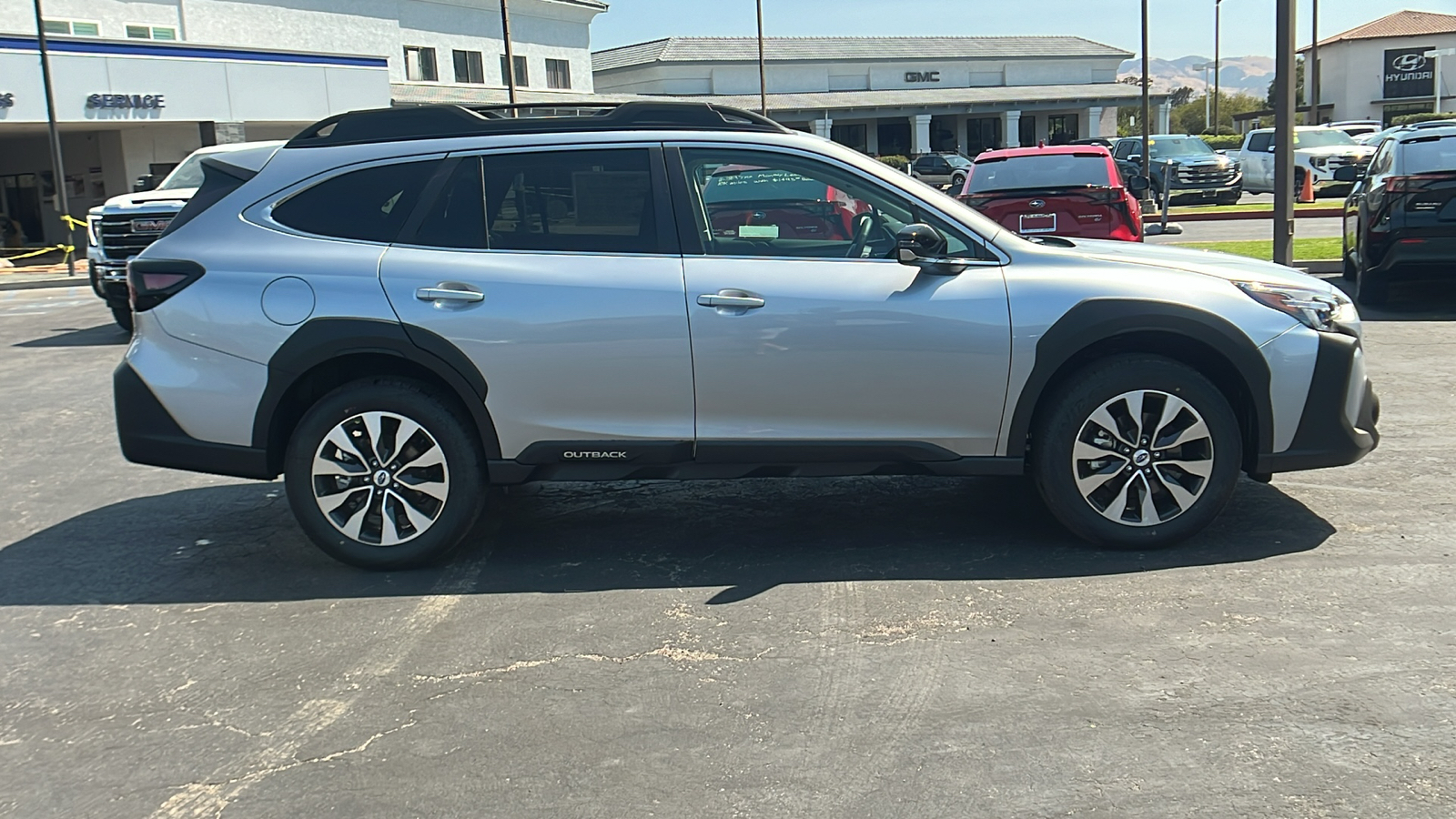 2025 Subaru Outback Limited XT 2