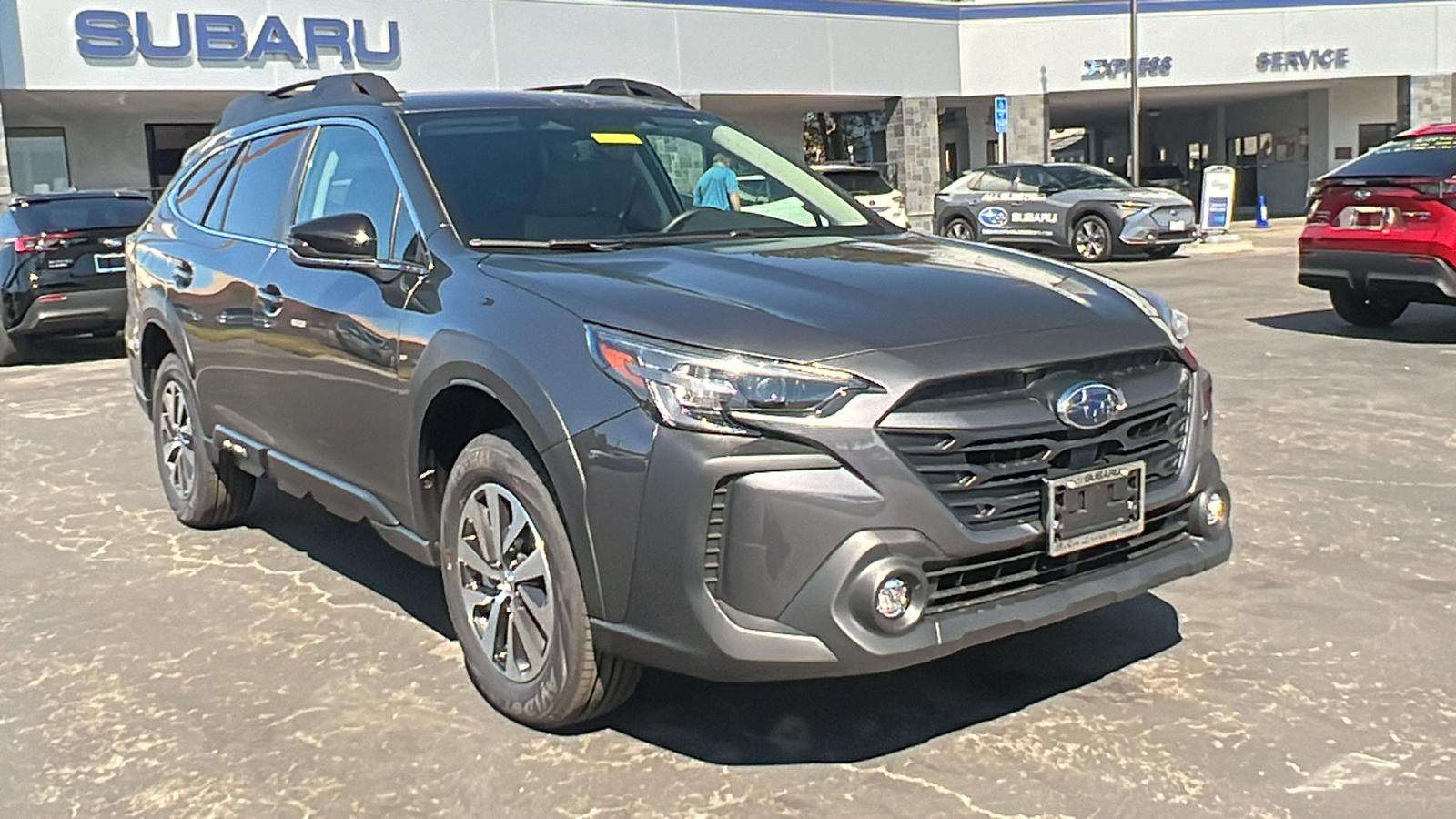 2025 Subaru Outback Premium 1