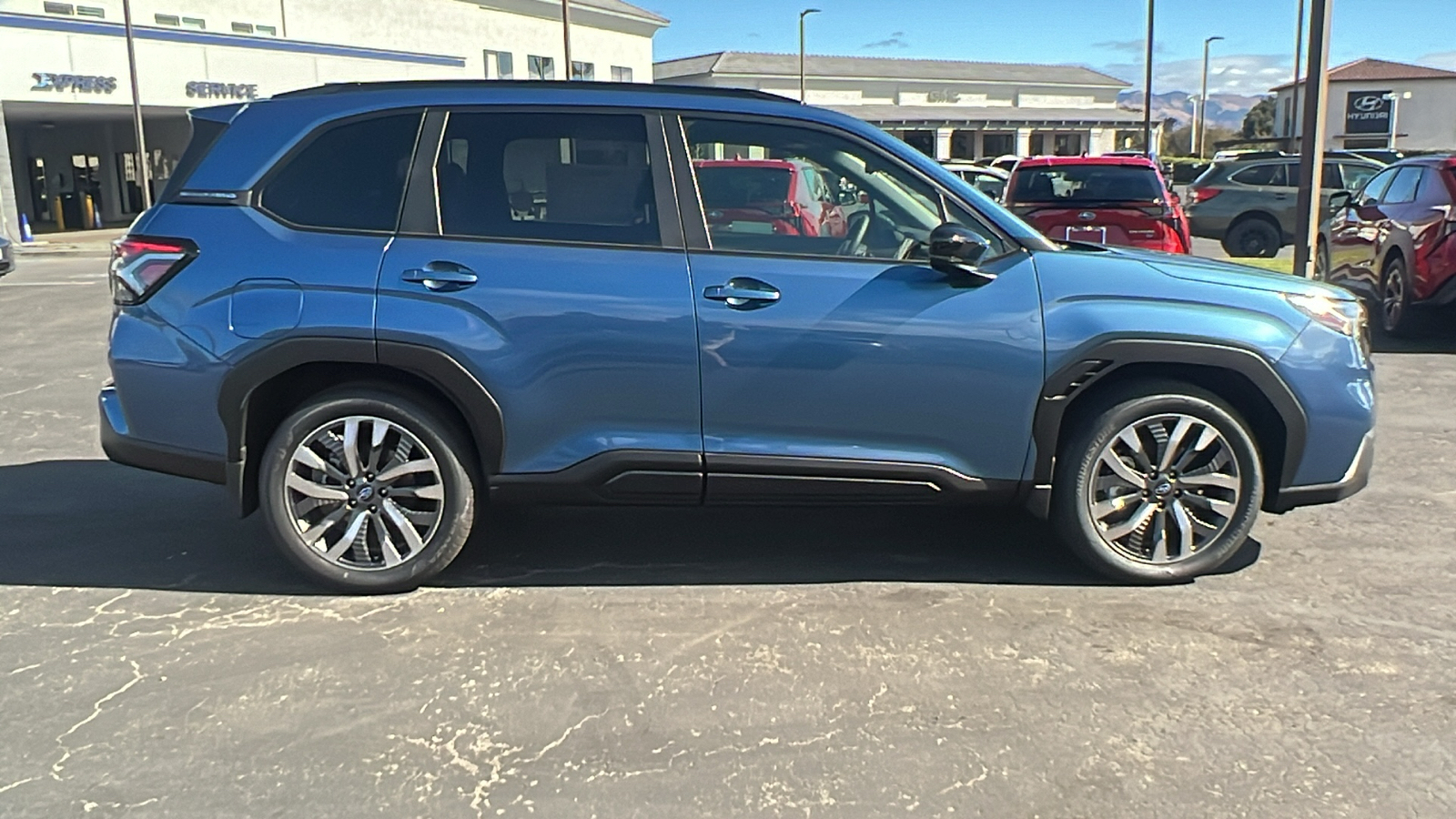 2025 Subaru Forester Touring 2