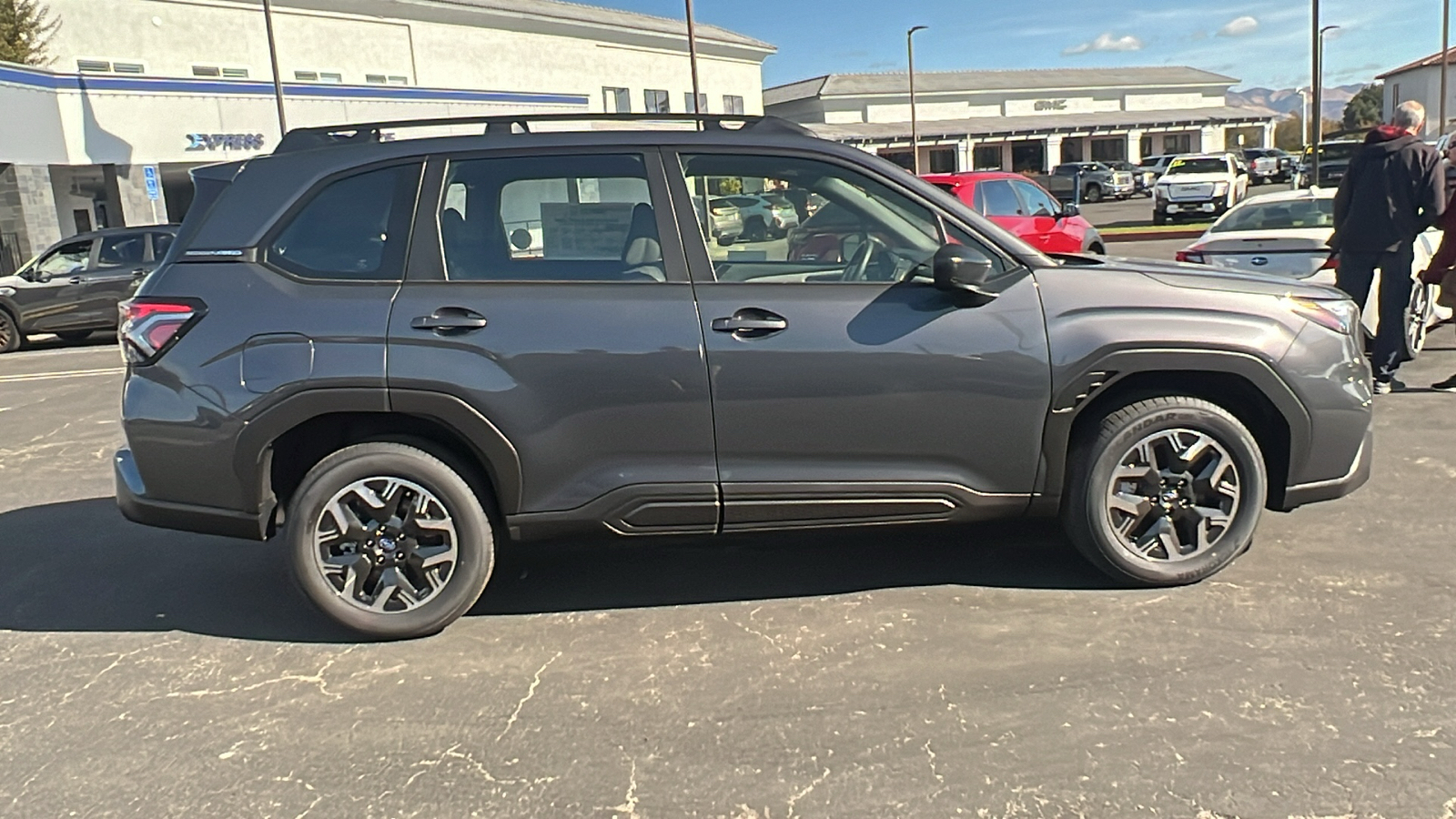 2025 Subaru Forester Base 2