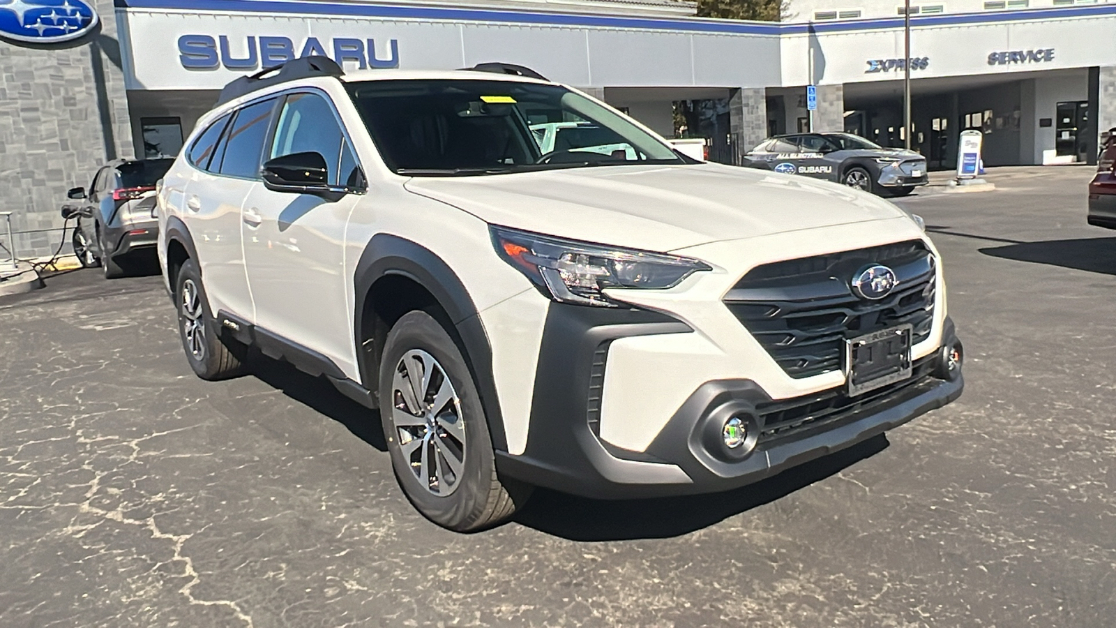 2025 Subaru Outback Premium 1