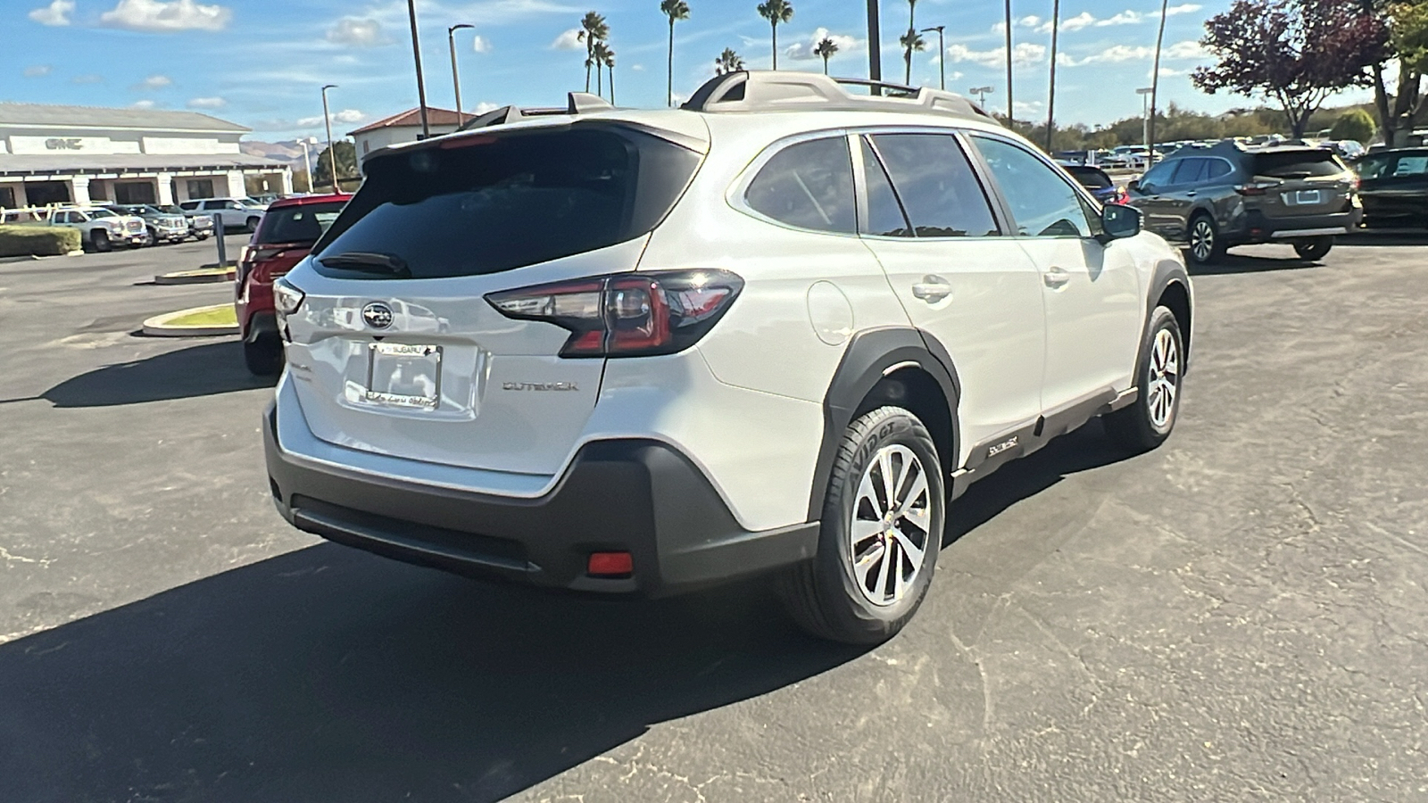 2025 Subaru Outback Premium 3