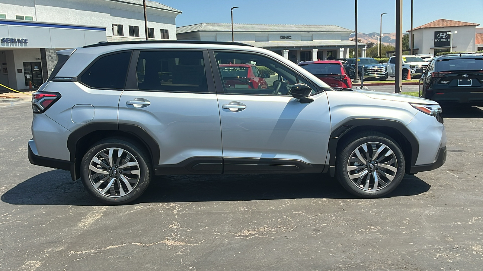 2025 Subaru Forester Touring 2