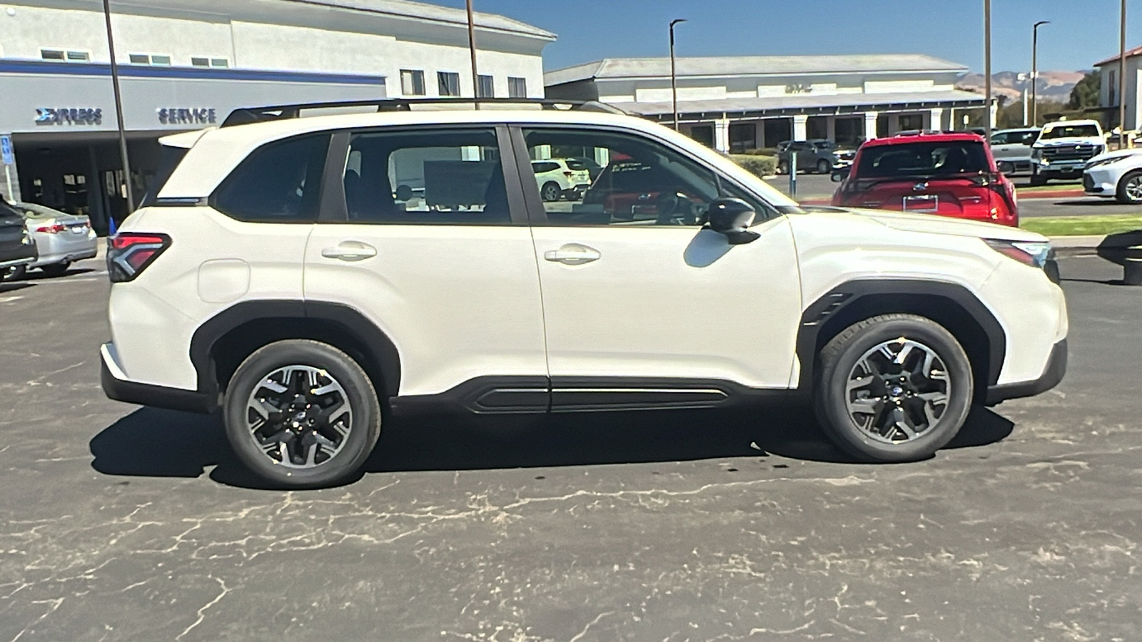 2025 Subaru Forester Base 2