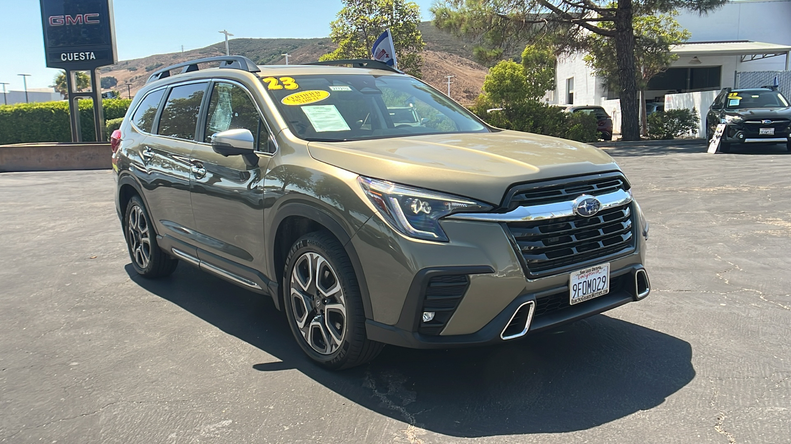 2023 Subaru Ascent Touring 1