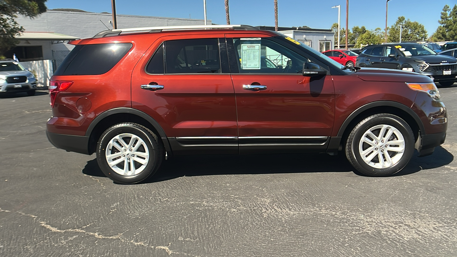 2015 Ford Explorer XLT 2