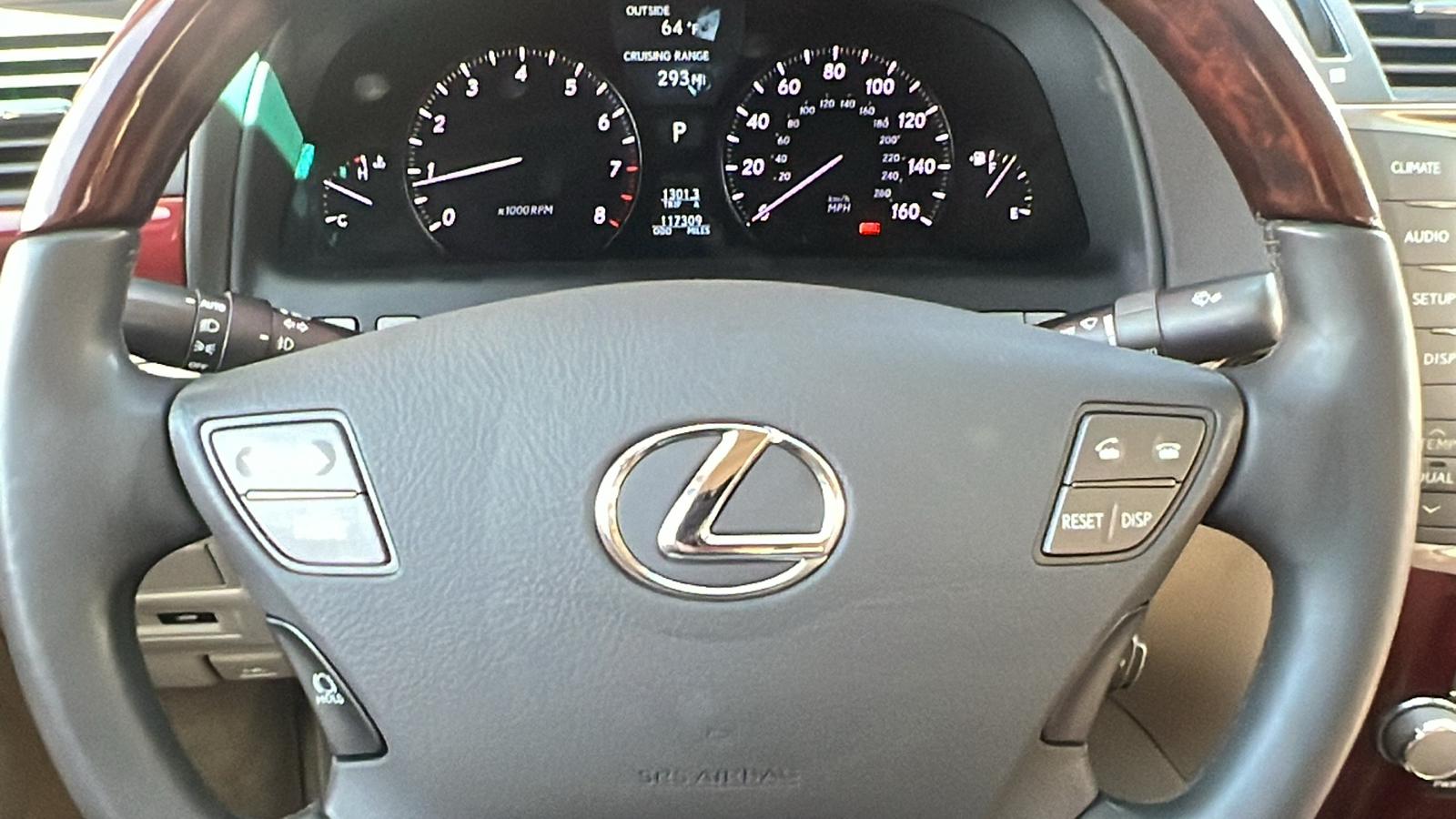 2012 Lexus LS 460 35