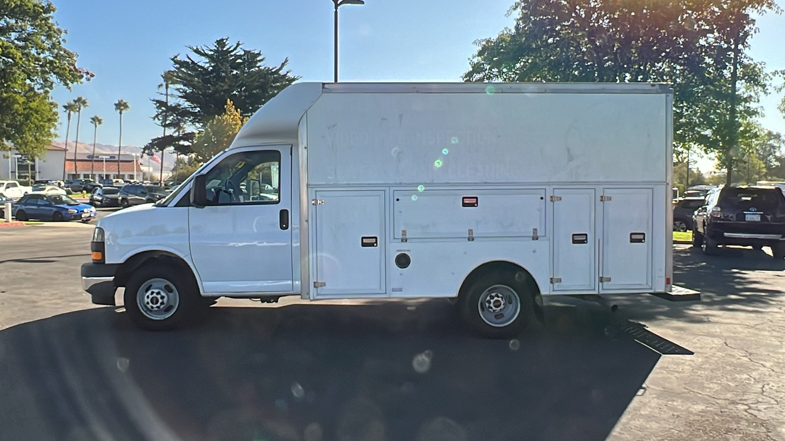 2021 GMC Savana 3500 Work Van 6