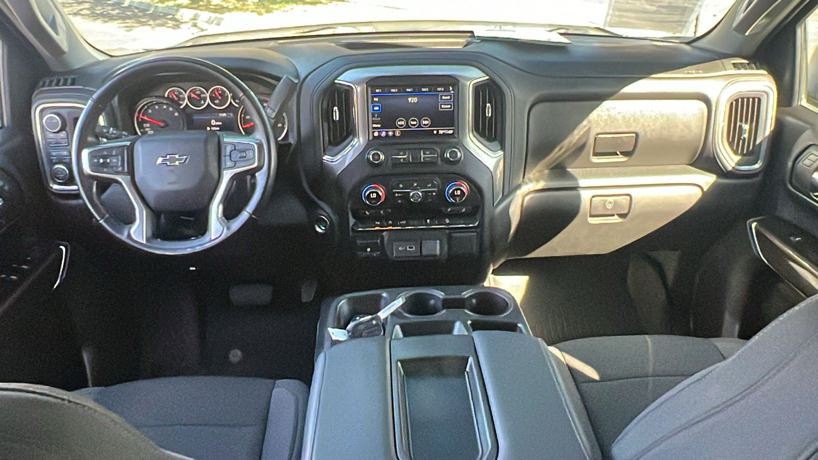 2020 Chevrolet Silverado 1500 RST 23