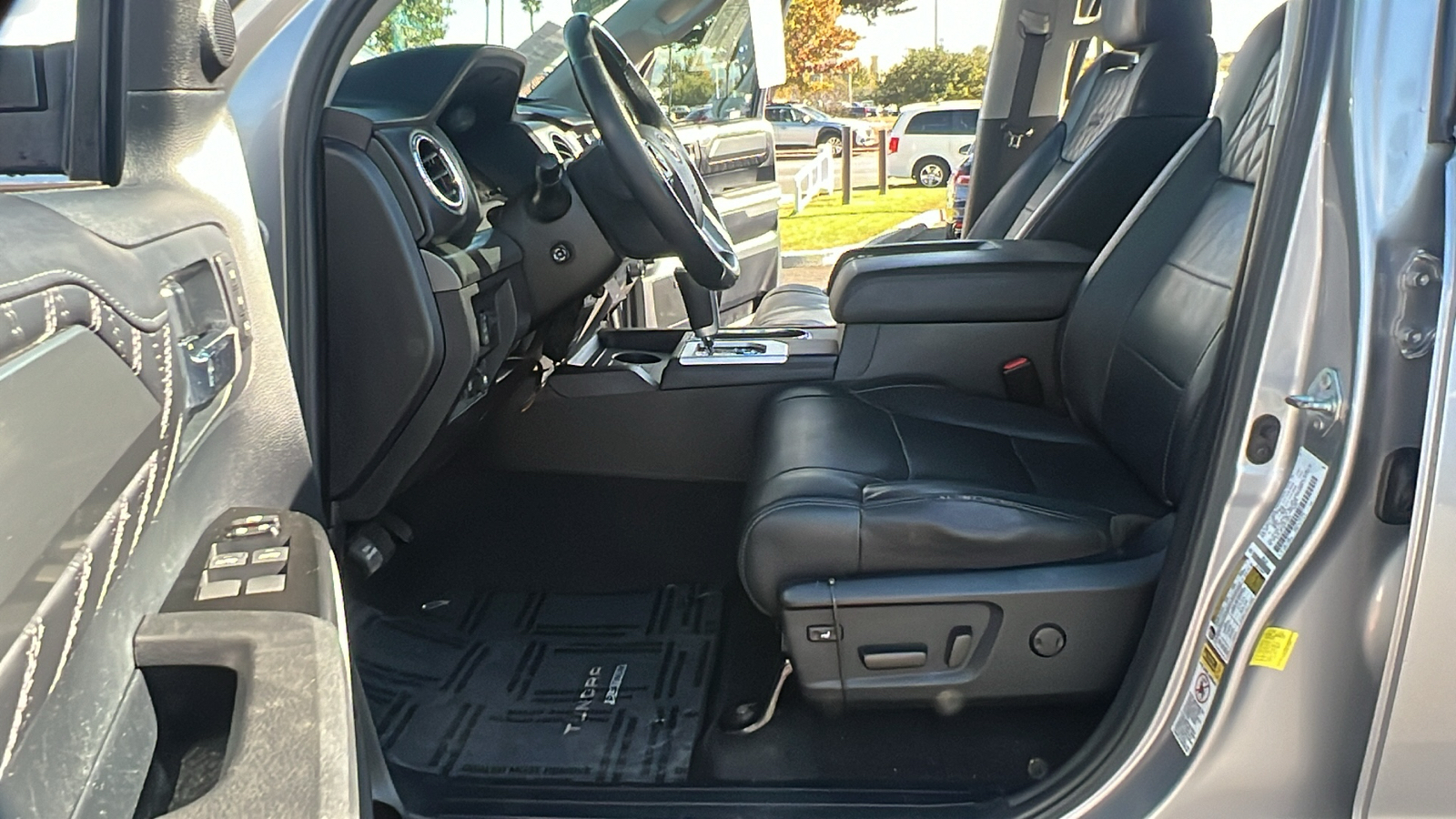 2015 Toyota Tundra Platinum 17