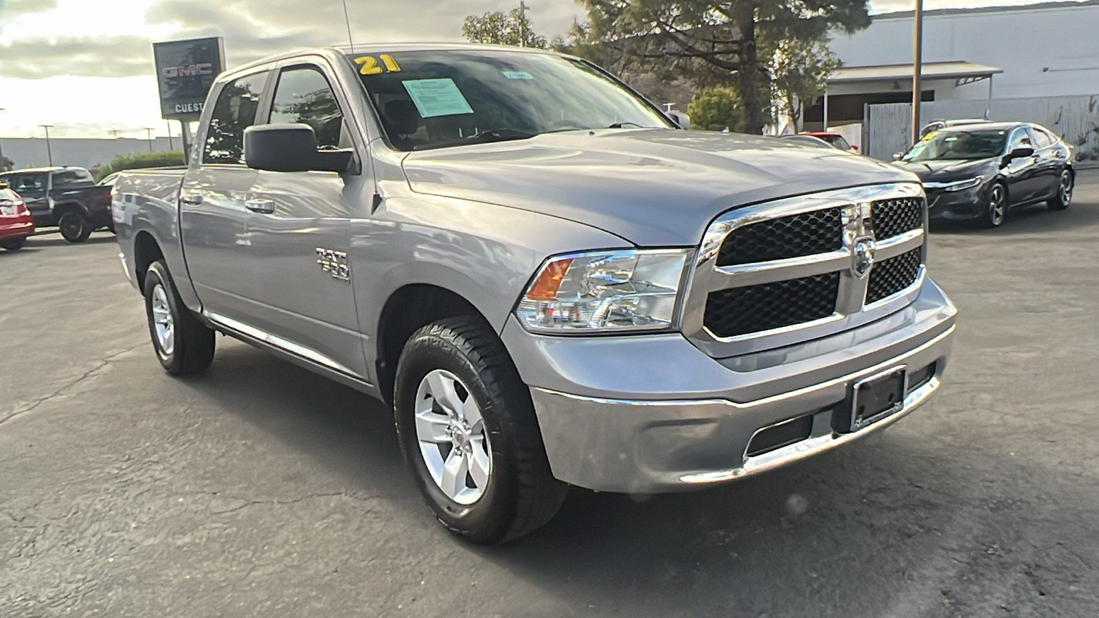 2021 Ram 1500 Classic SLT 1