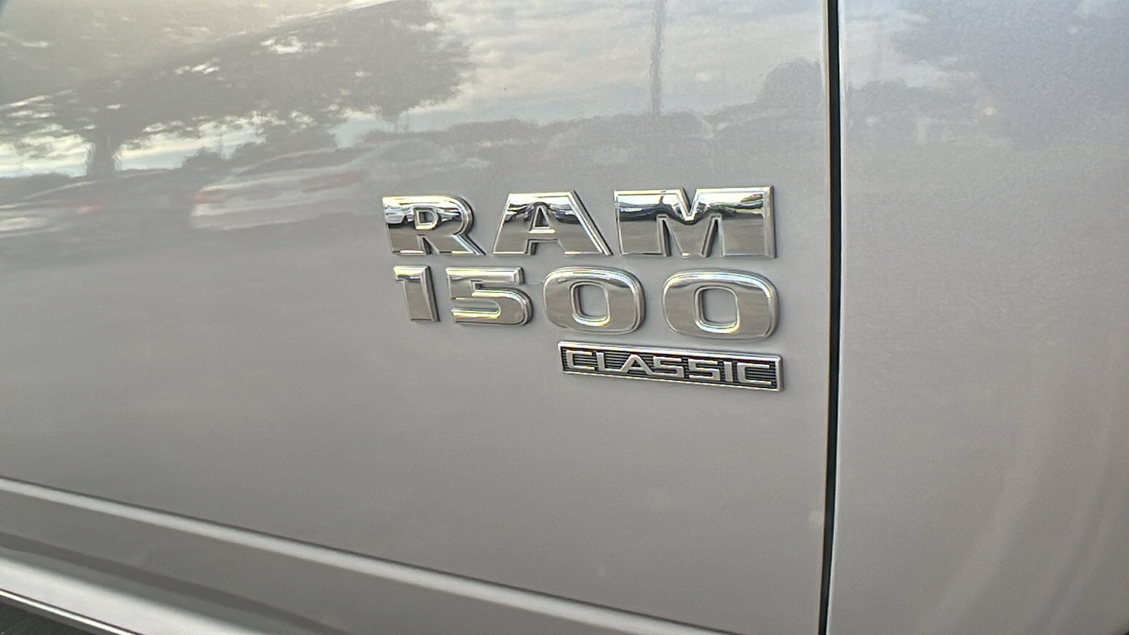 2021 Ram 1500 Classic SLT 9