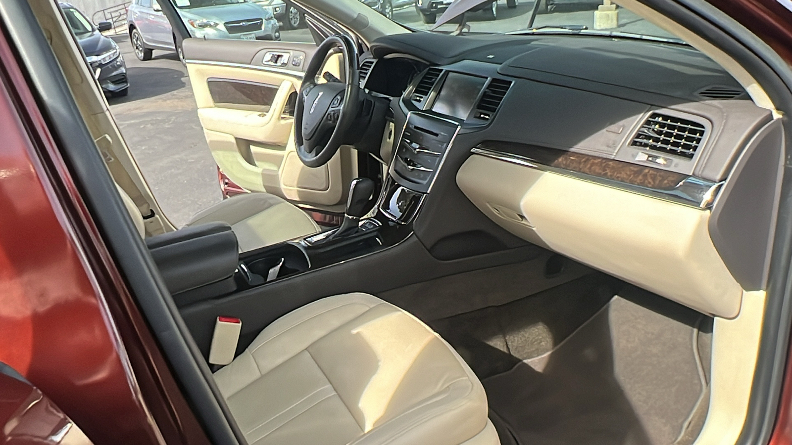 2015 Lincoln MKS Base 13