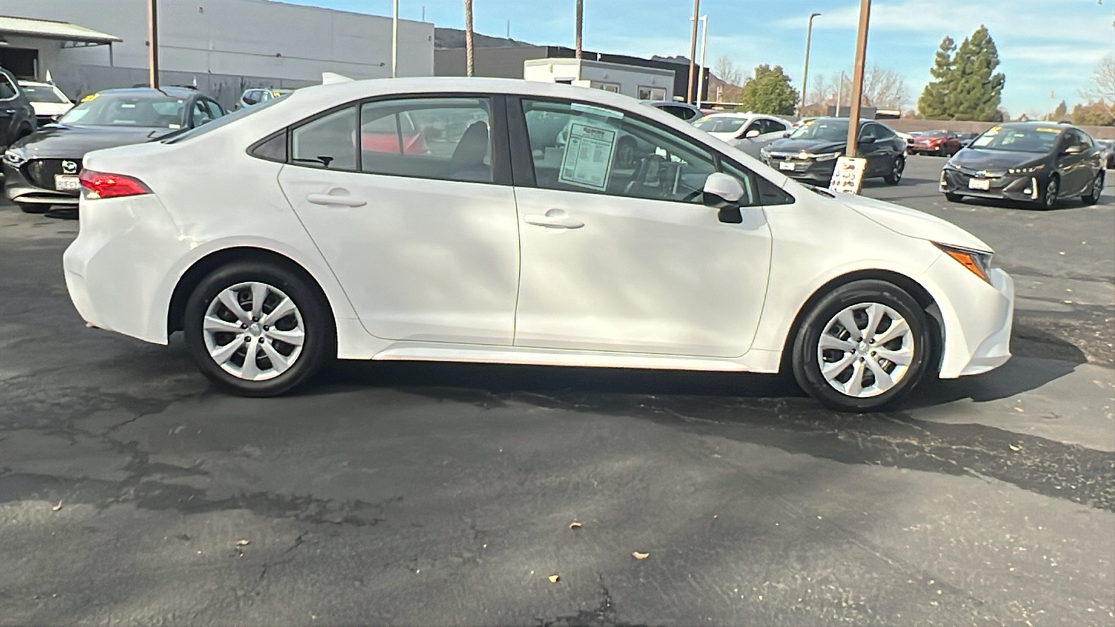 2021 Toyota Corolla LE 2