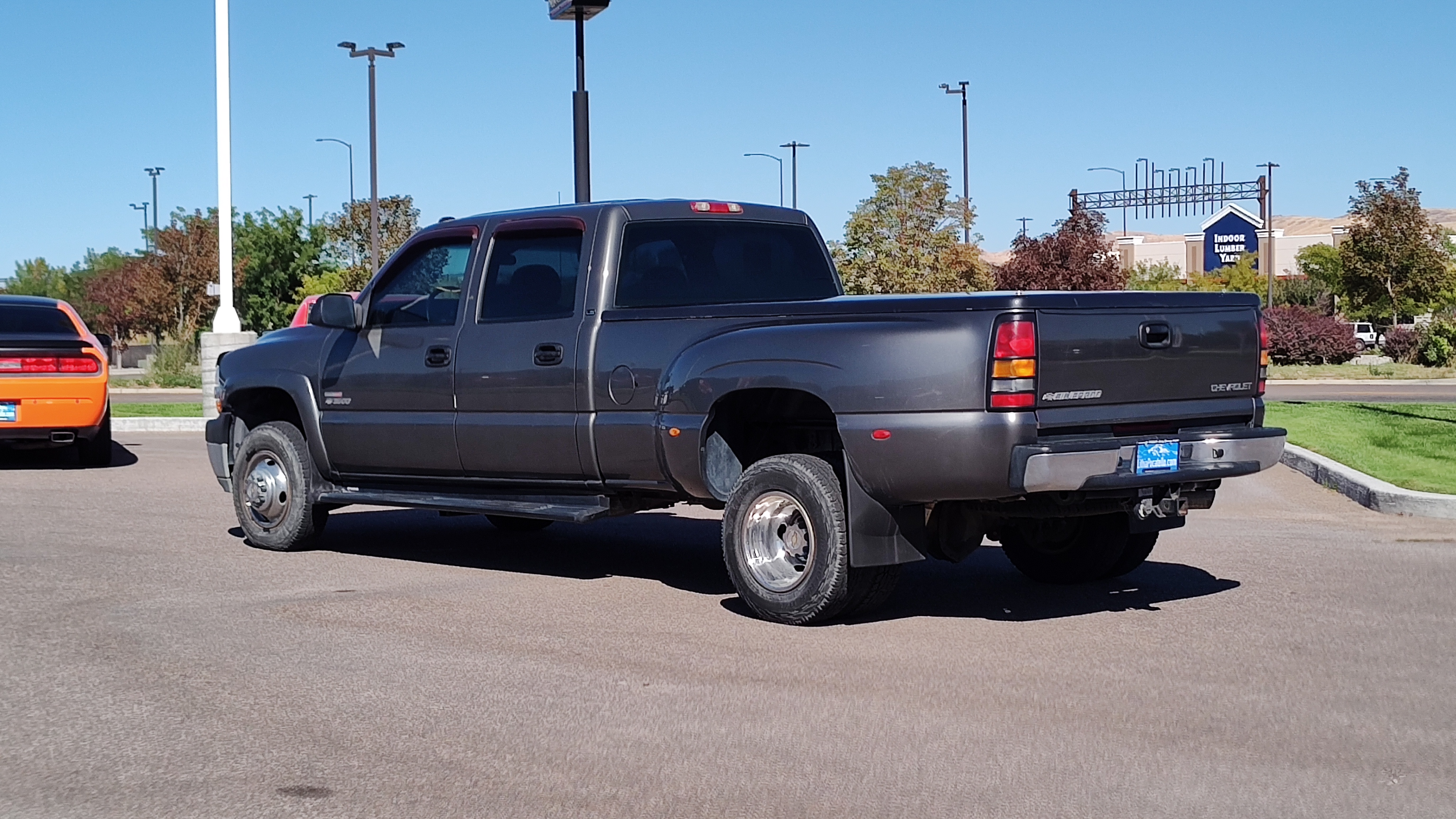 2002 Chevrolet Silverado 3500 LS Crew Cab 167 WB 4WD DRW 4